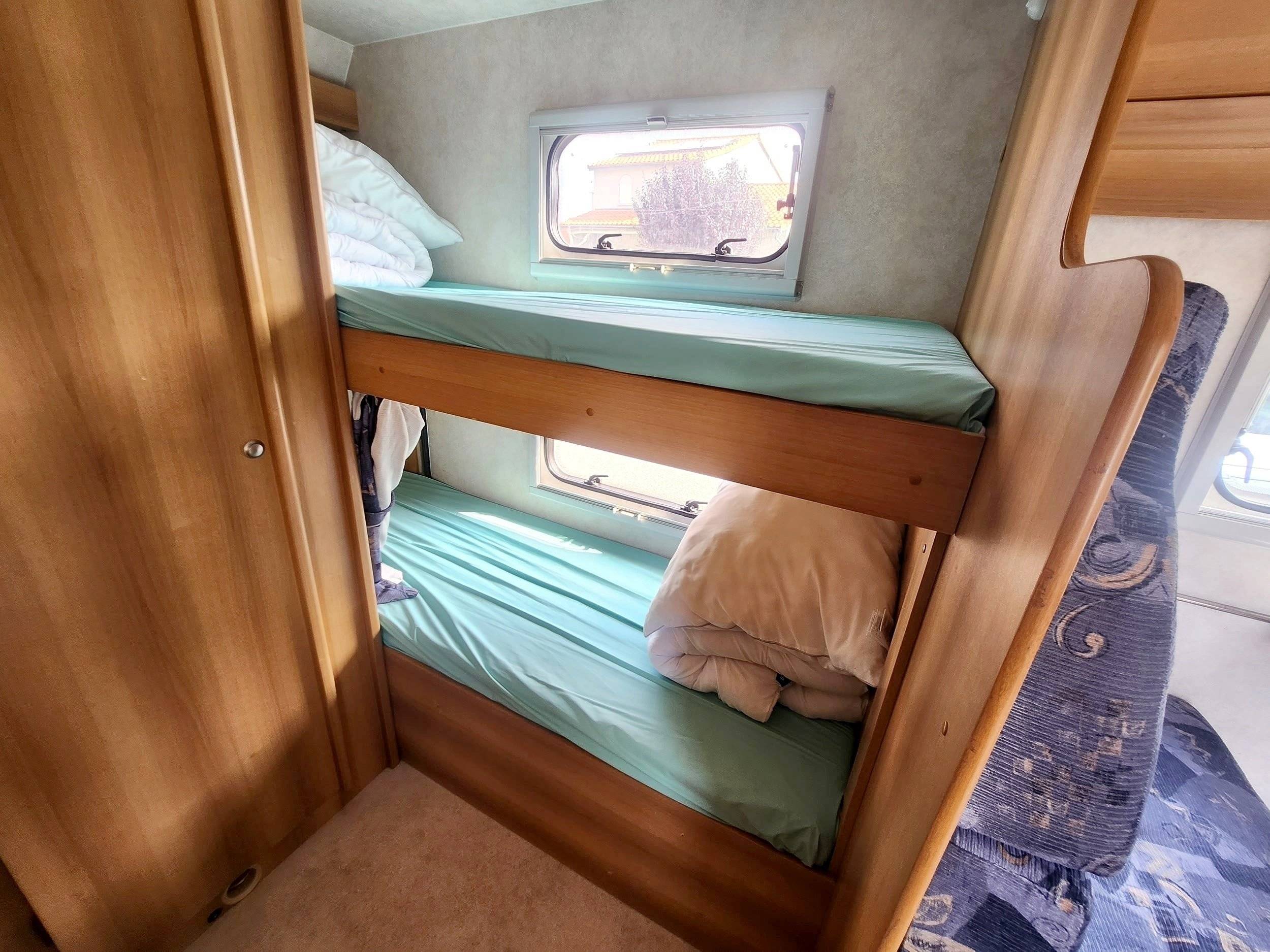 Letti Ford FORD TRANSIT - Yescapa