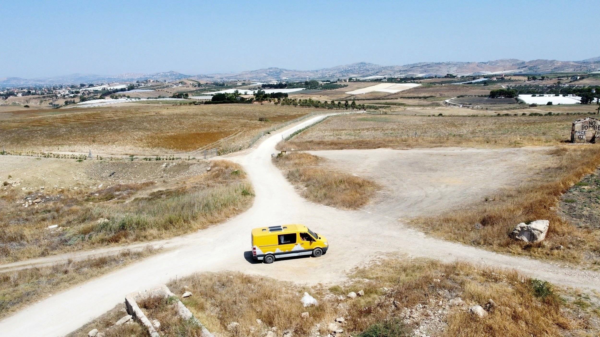 Vista frontale a ¾ Mercedes Sprinter 311 - Yescapa