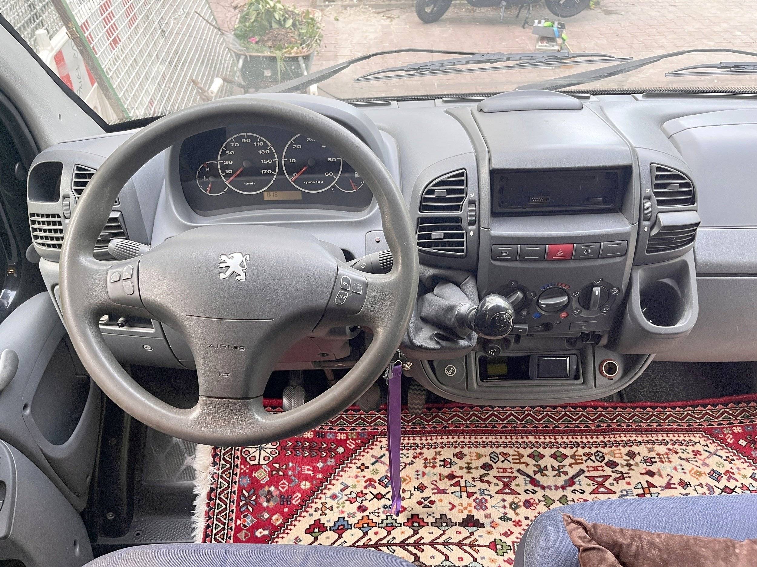 Self-made Peugeot Boxer