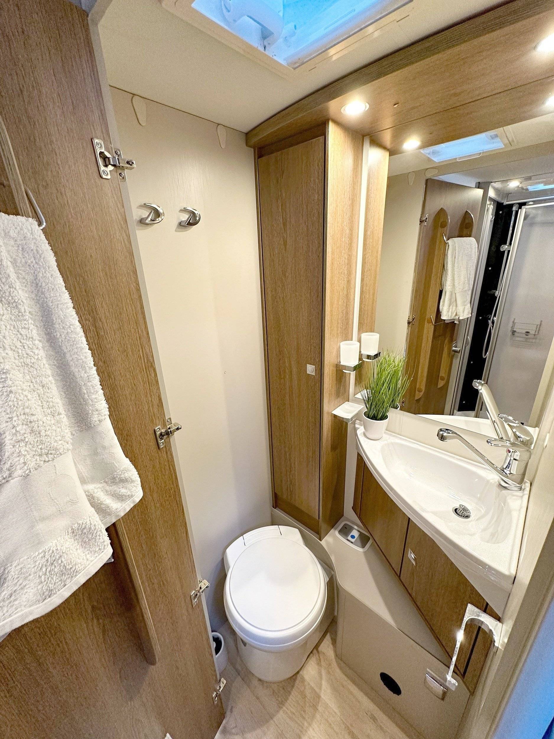 Dethleffs T7057 DBM/EB