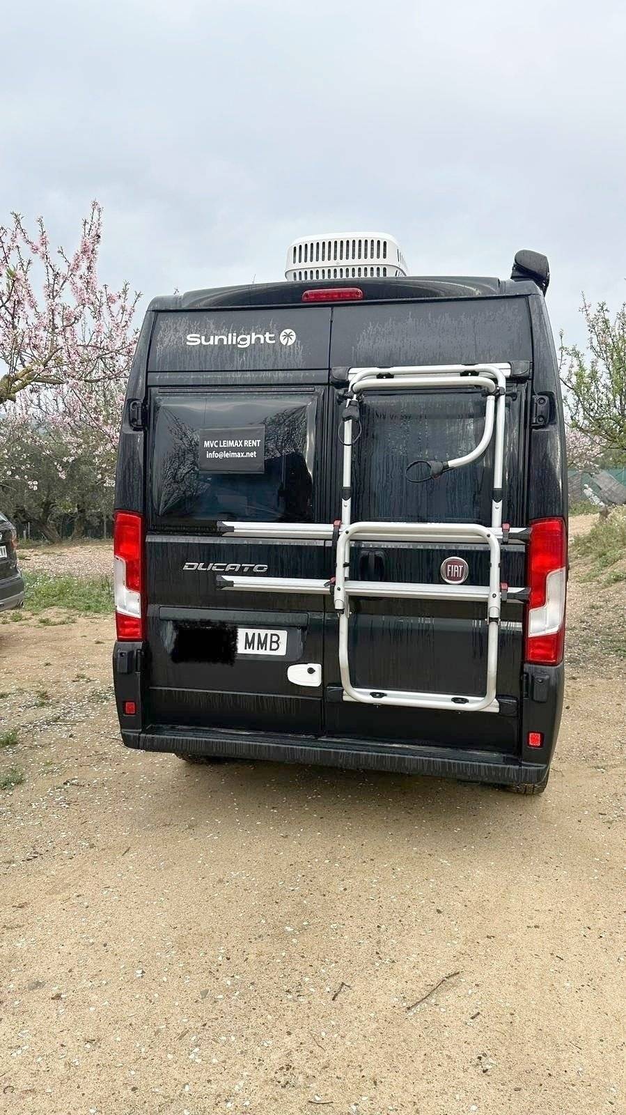 Sunlight Sunlight Cliff Adventure