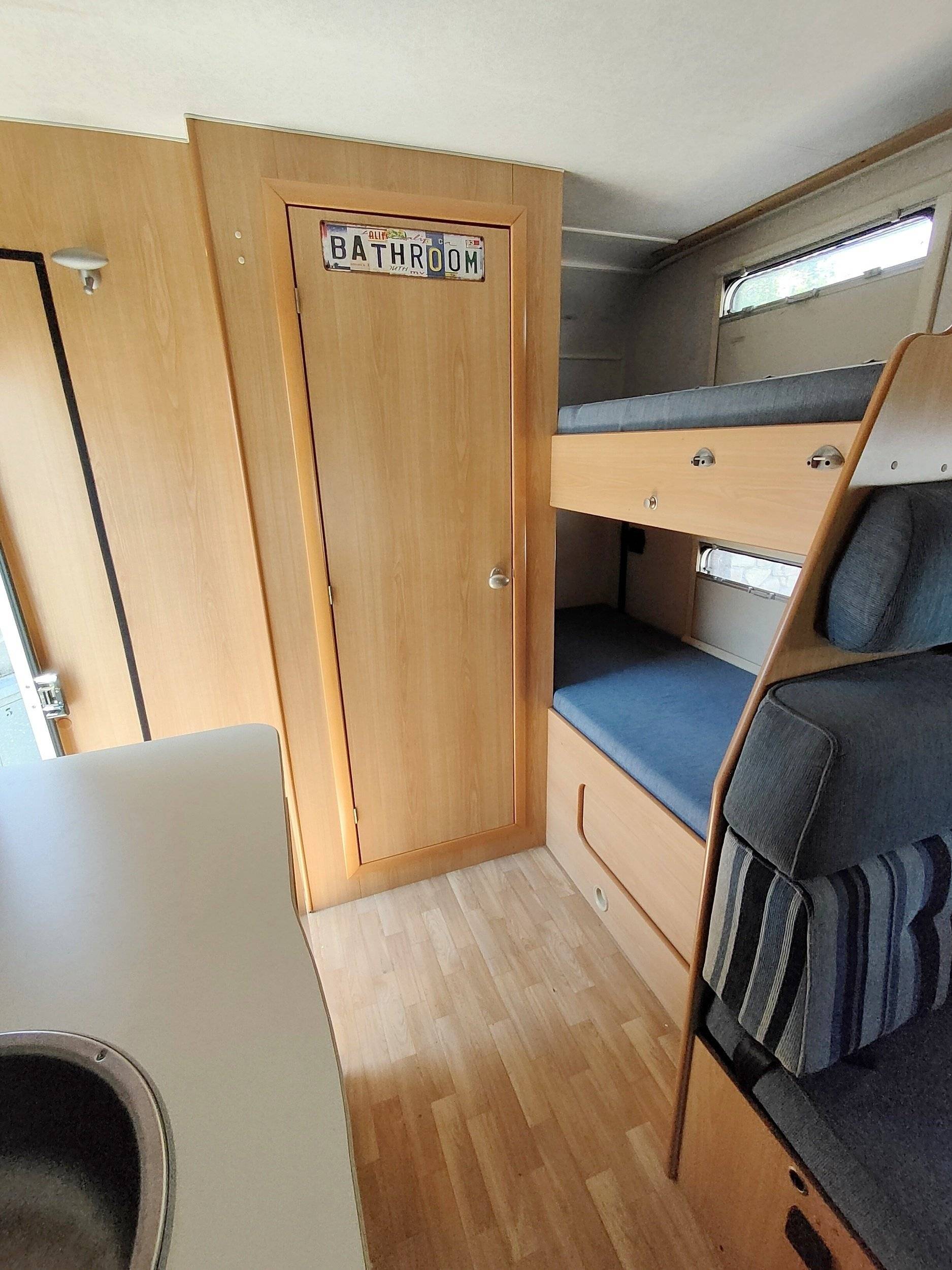 Dormidas Fiat Ducato 2.8 JTD - Yescapa