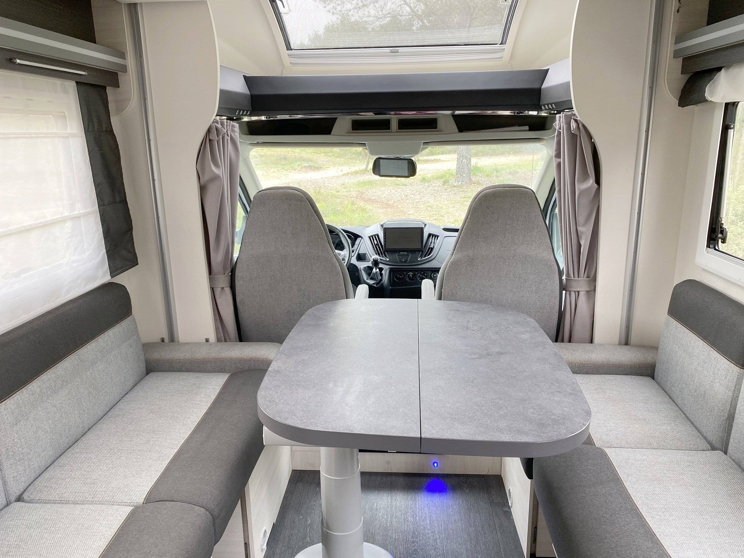 Challenger Challenger 380