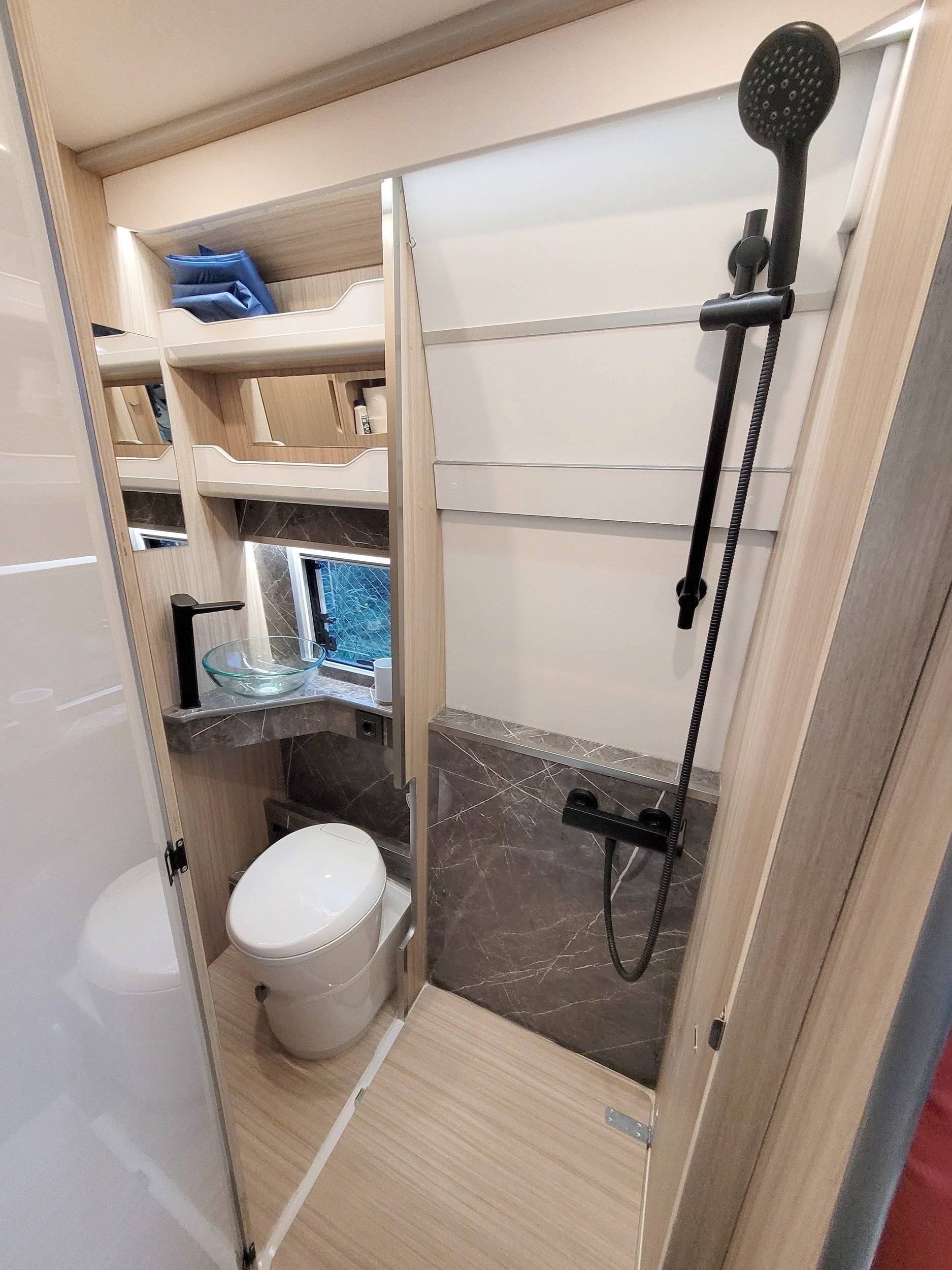 Project Caravans  FAMILY XL