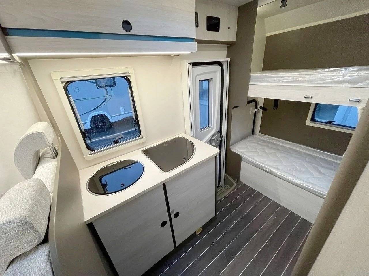 Ford Transit 2,4 l 140 ch