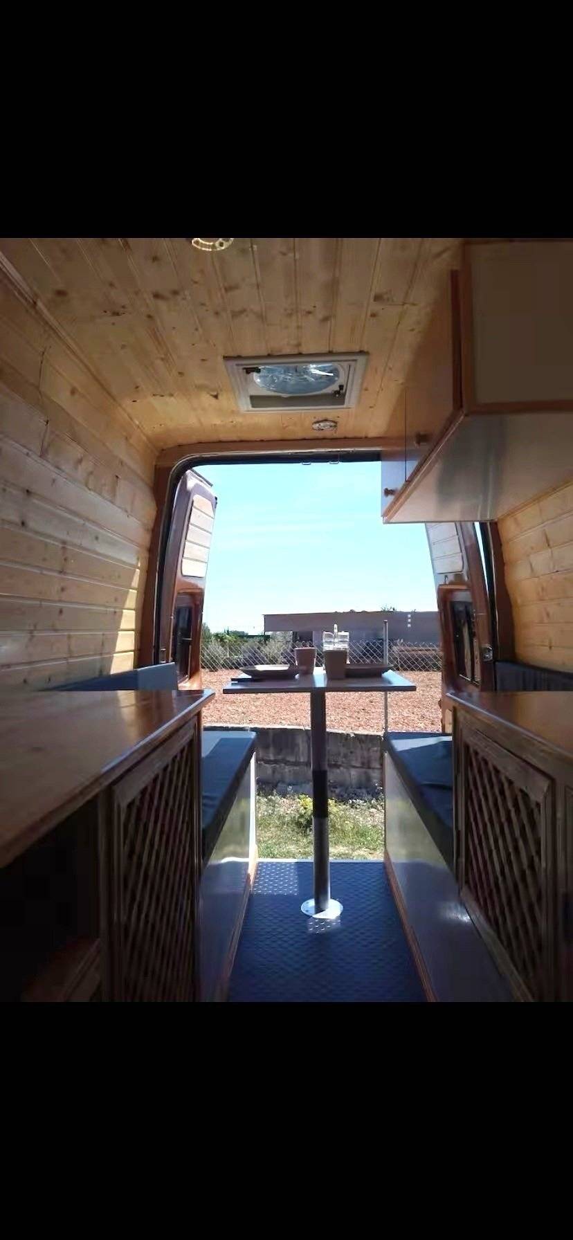 Ford Transit 2,4 l 140 ch