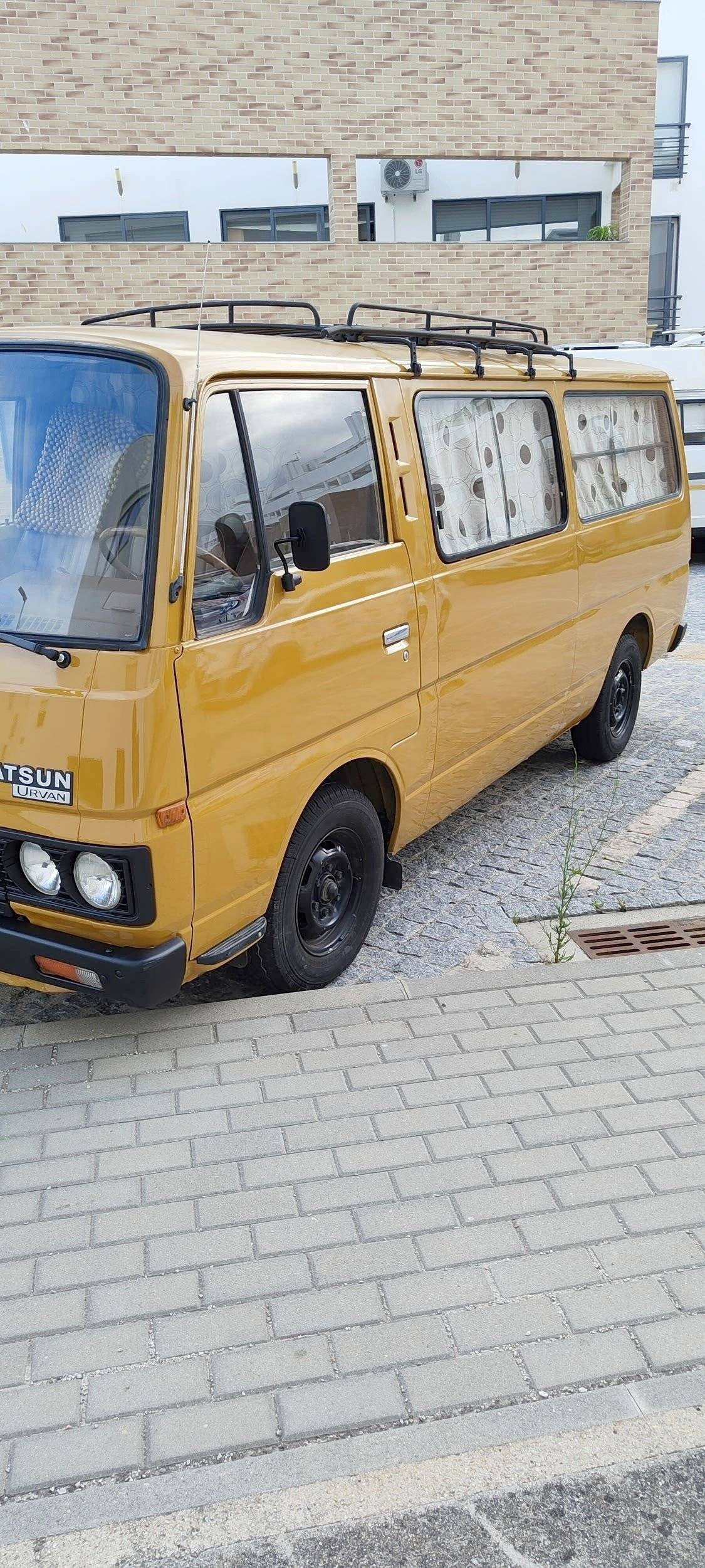 Nissan Urvan