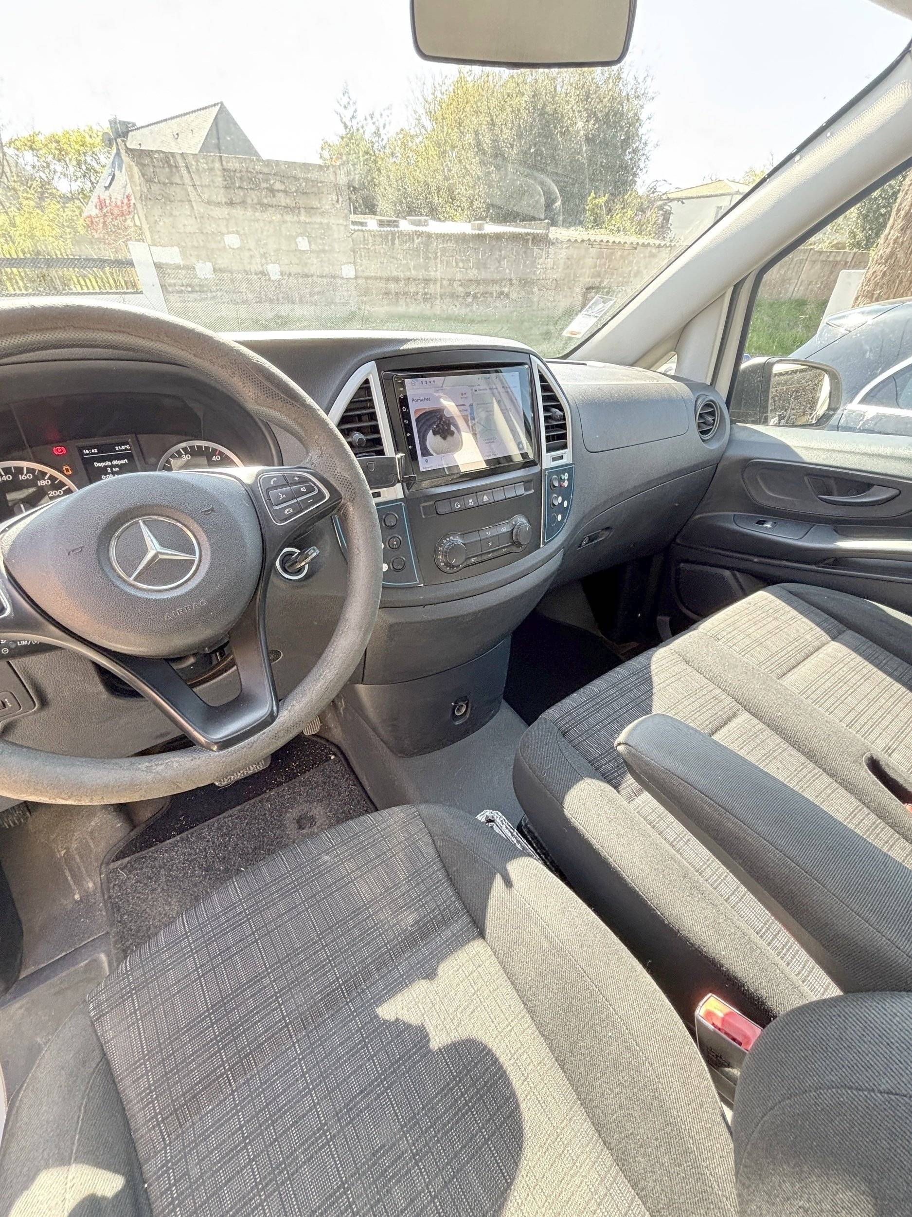 Mercedes 2,15 l 136 ch