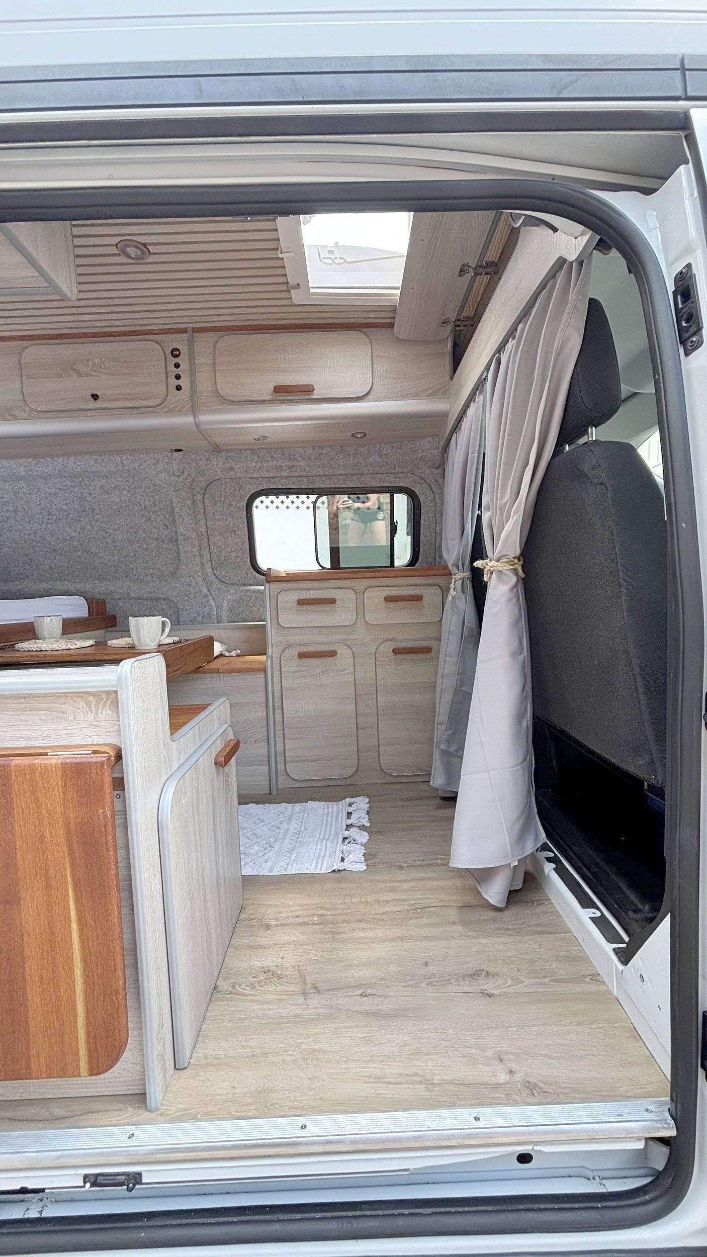 Custo Van Ford Transit