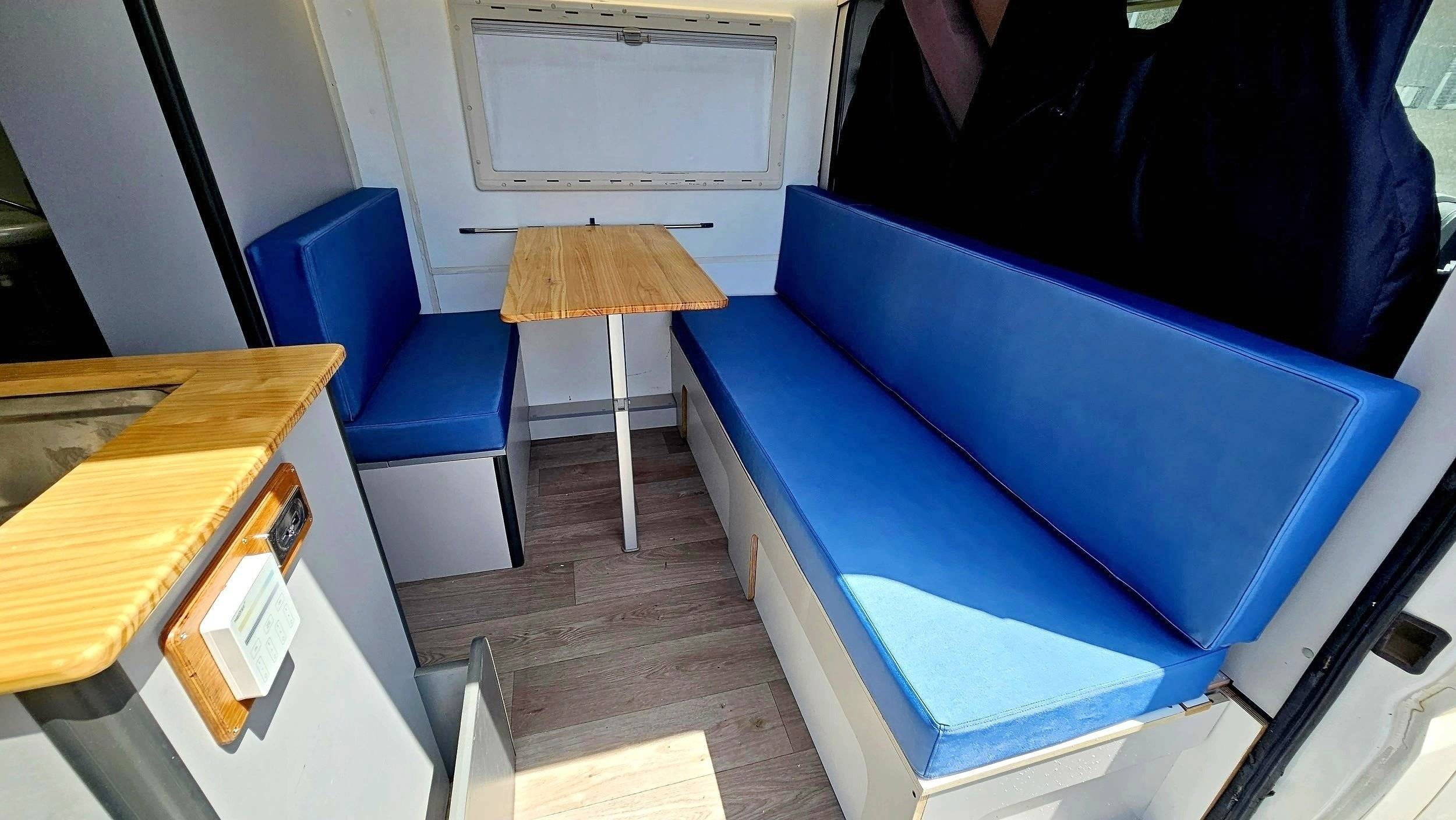Eethoek Fiat Ducato 3,0 l 160 ch - Yescapa