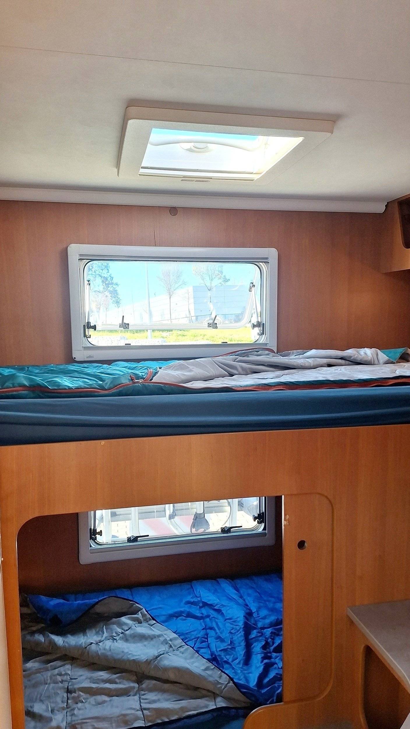 Pilote Aventura A-710