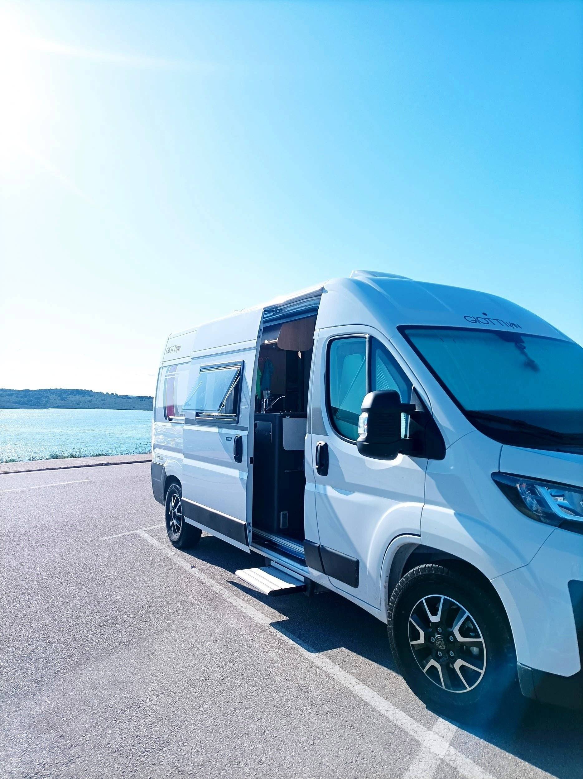 Voorkant 3/4 Peugeot Peugeot Boxer - Yescapa