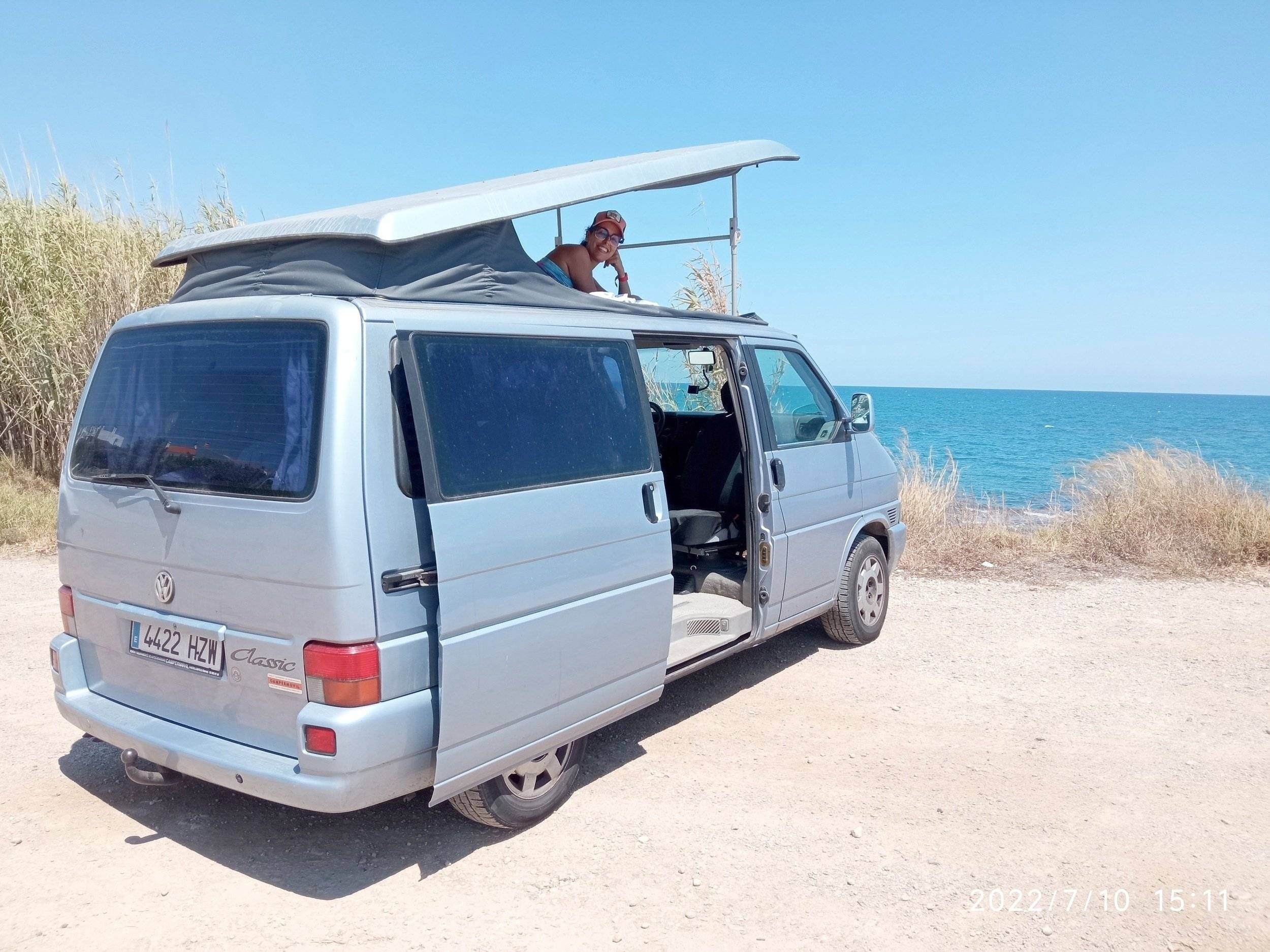Plazas en cama Volkswagen California - Yescapa