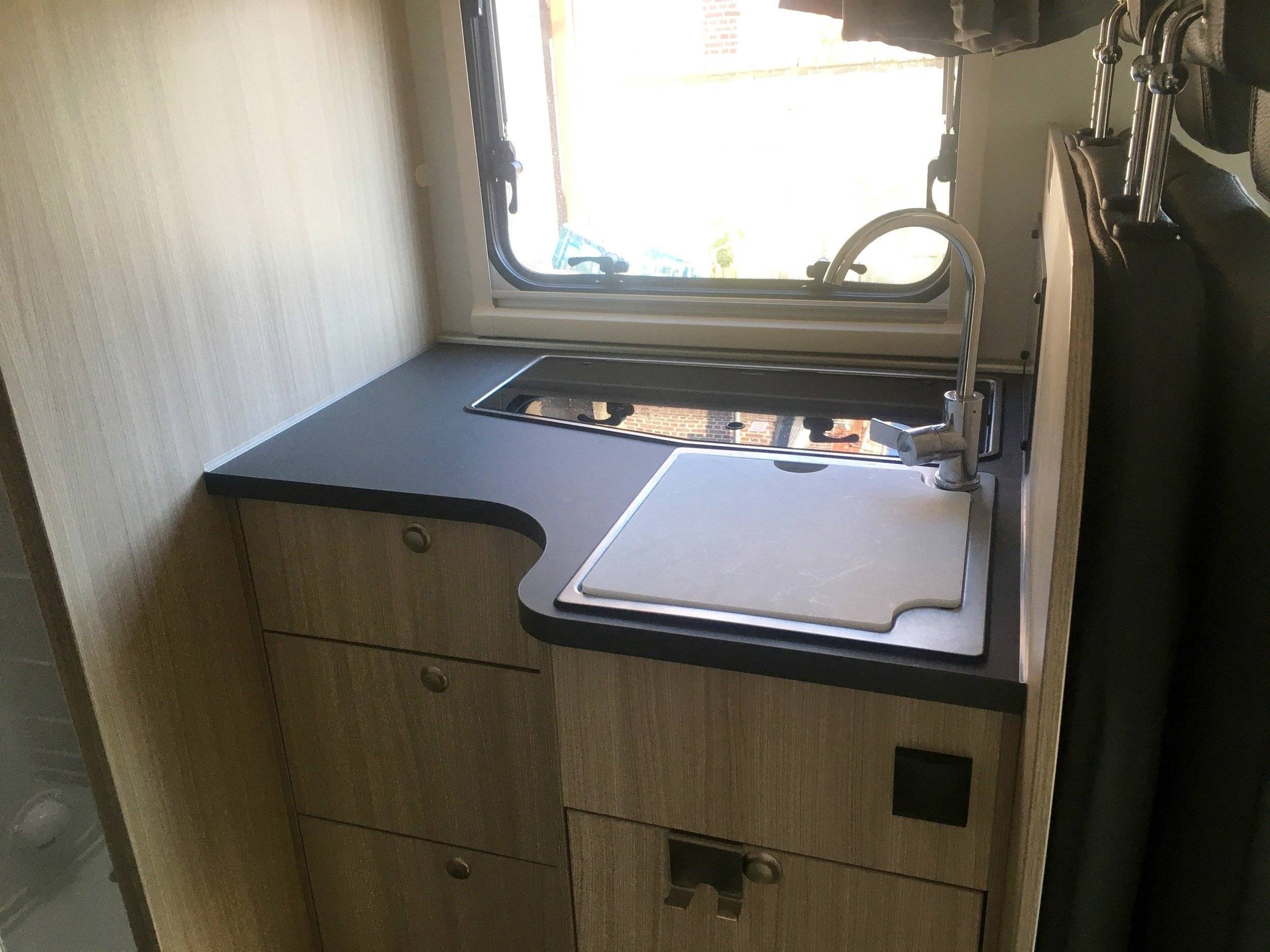Adria Sunliving Sunliving SC75C