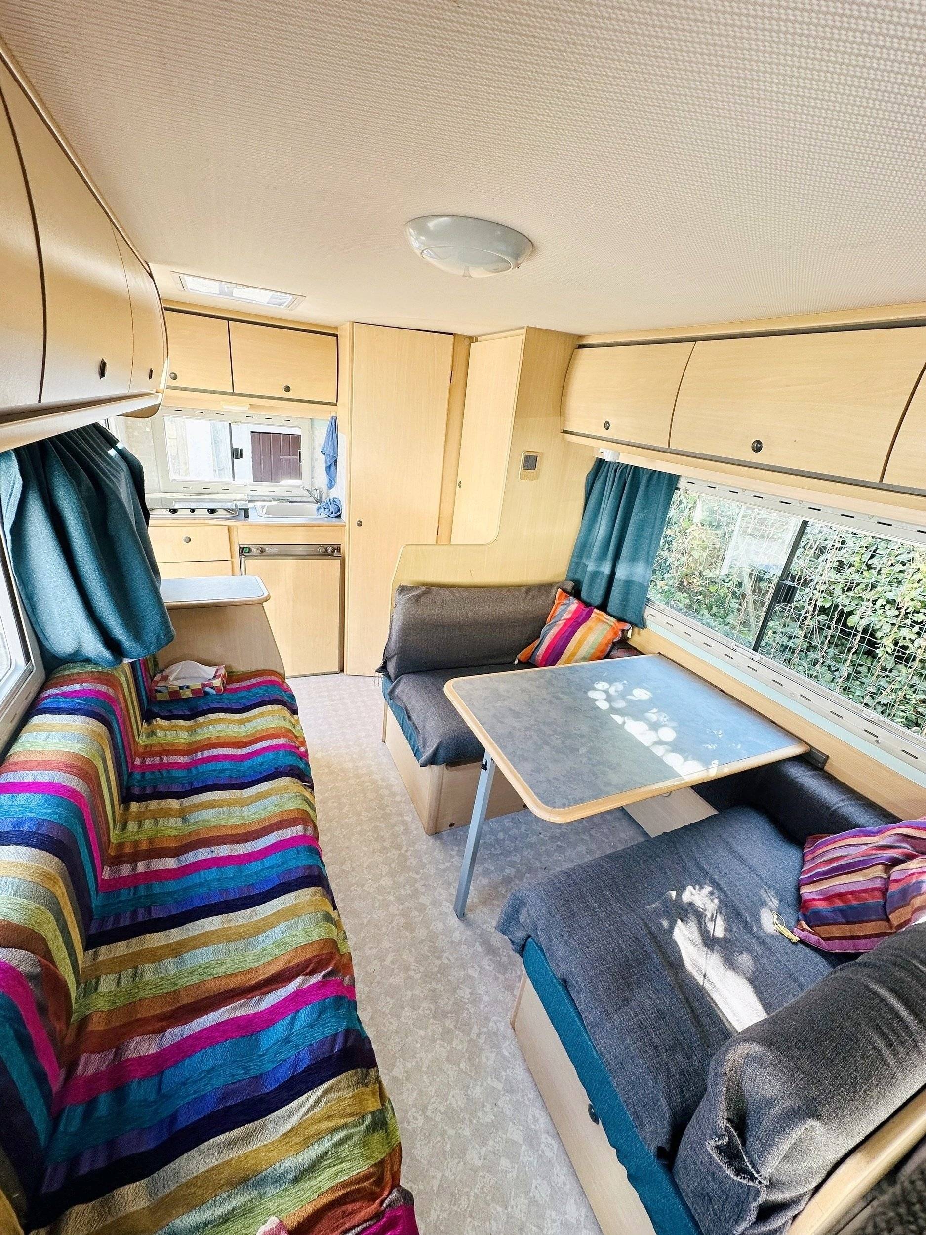Dining Area Ford Transit - Yescapa