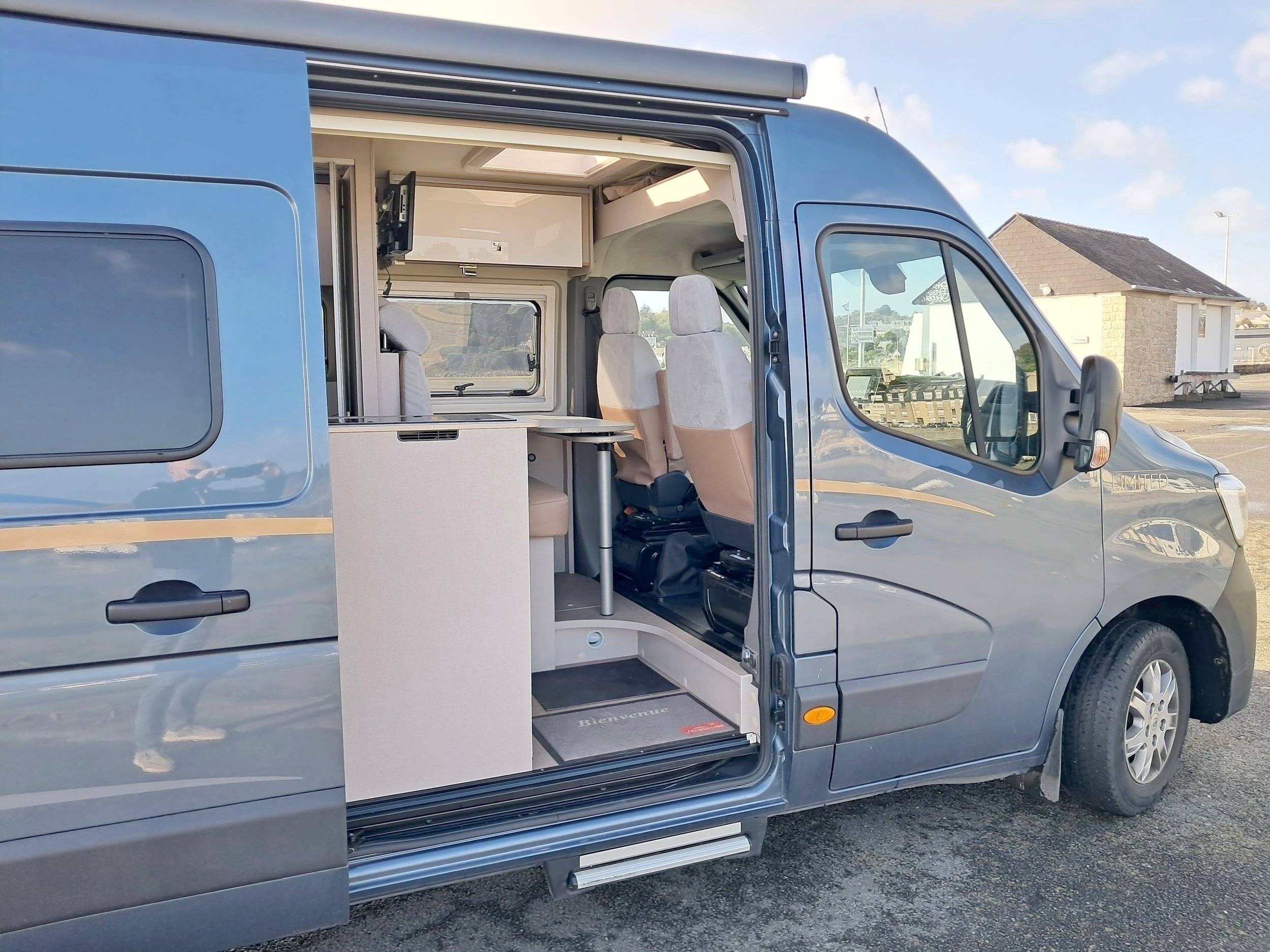 Bürstner Master 2,3 l 145 ch