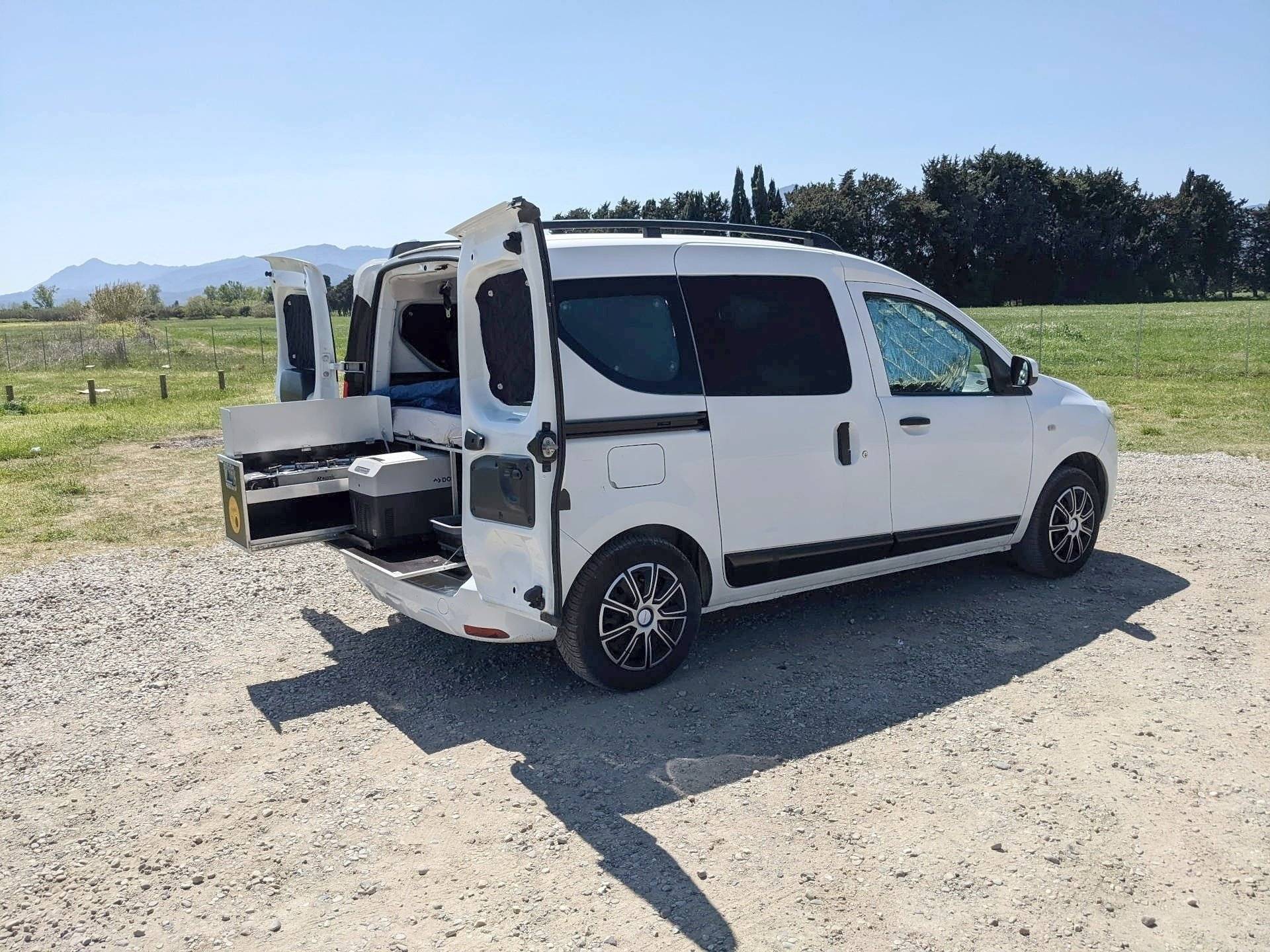 Dacia dokker store van aménagé