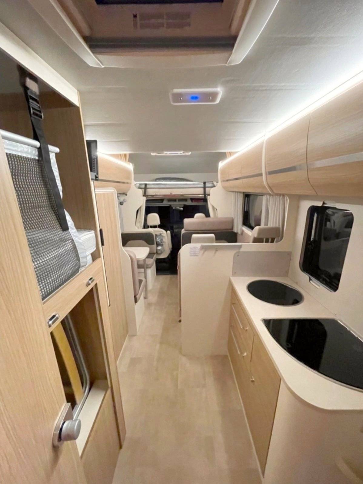 Kitchen Ford Transit - Yescapa
