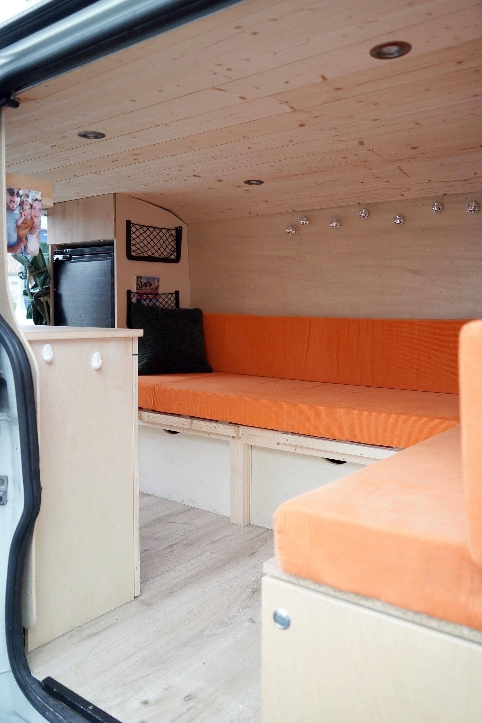 Dining Area Renault Renault trafic 3 - Yescapa