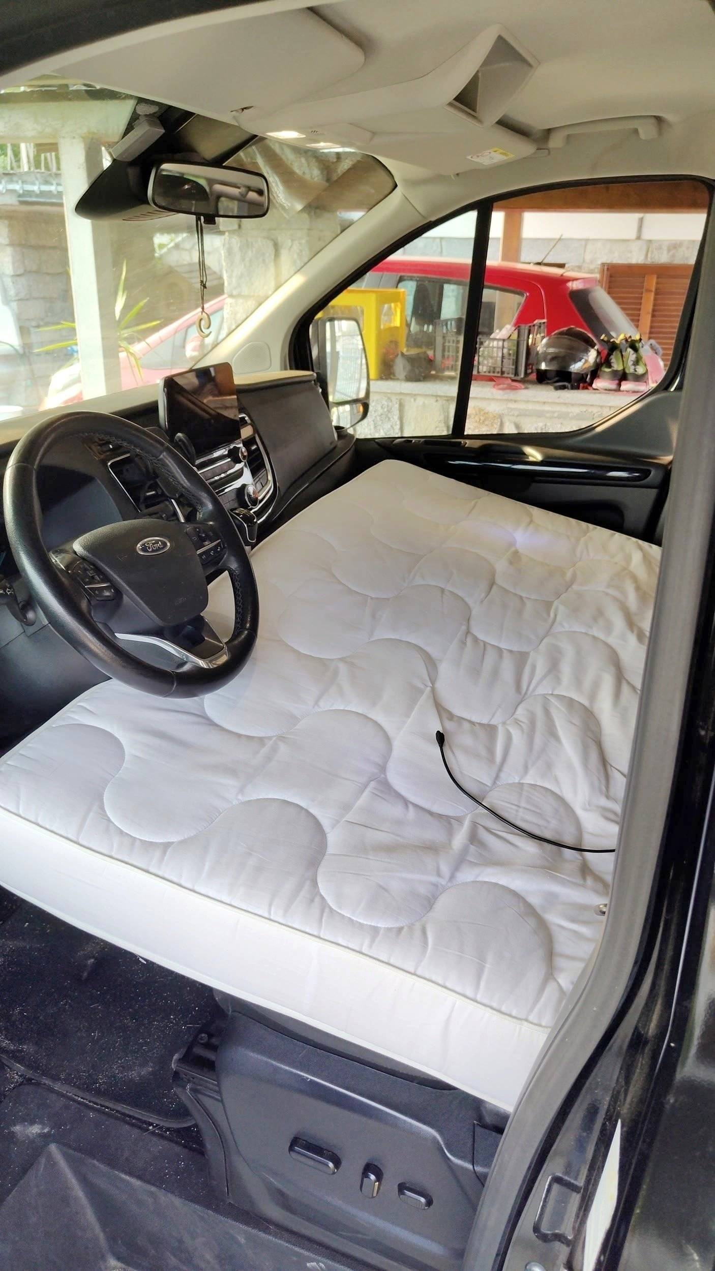 Berth Ford TOURNEO CUSTOM - Yescapa