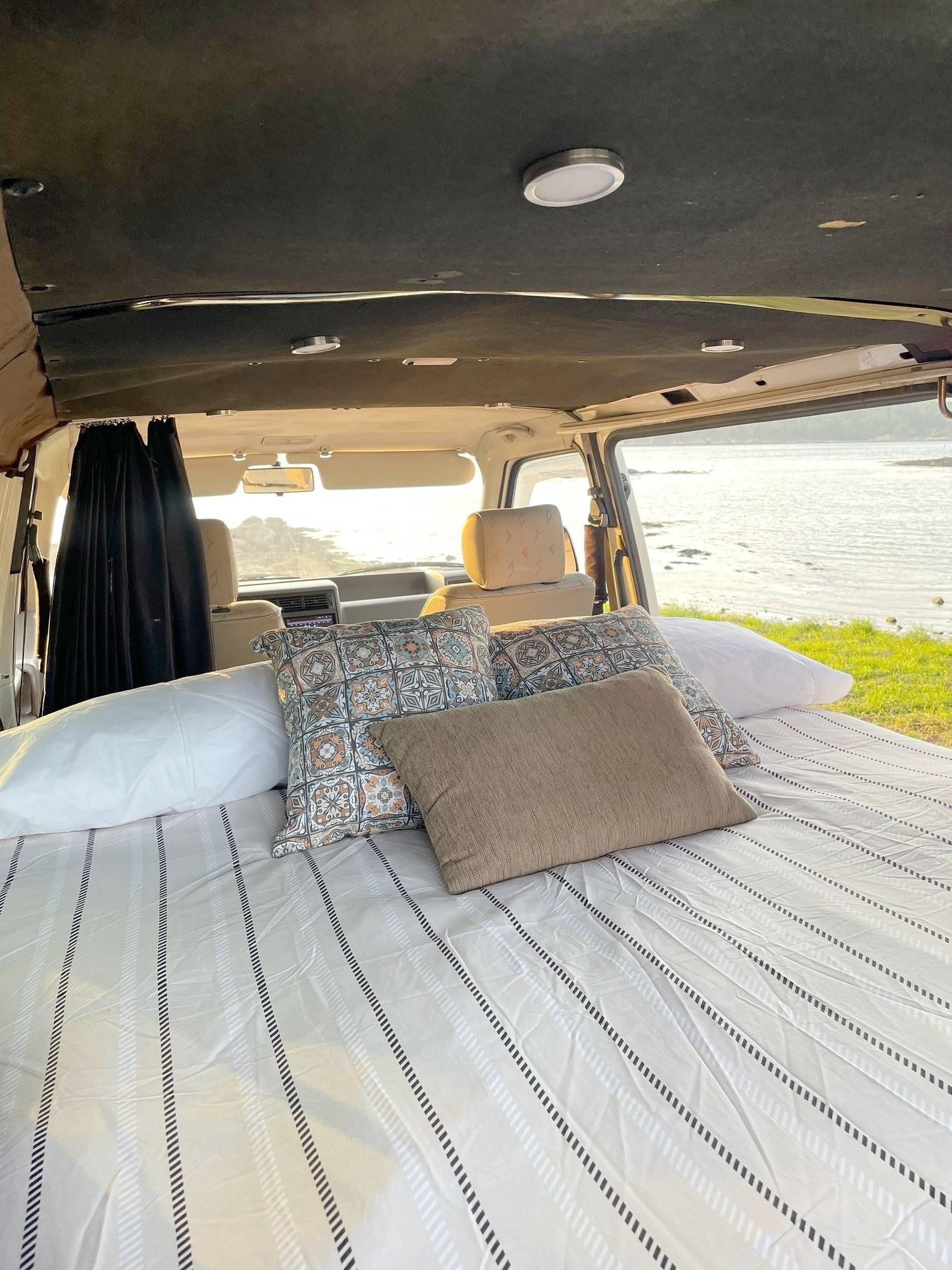 Slaapplaatsen Volkswagen Transporter T4 - Yescapa