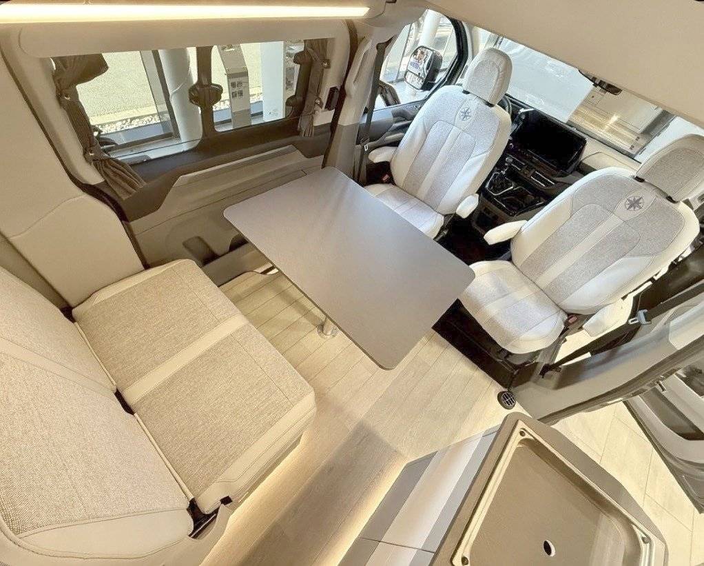 Eethoek Ford Custom 170 ch - Yescapa