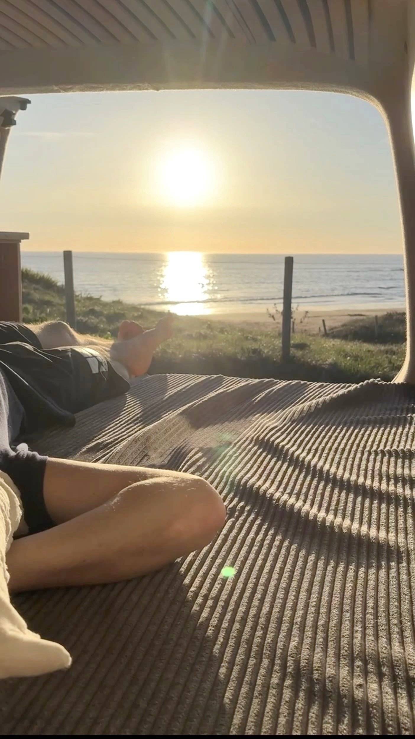 Schlafplätze Volkswagen Transporter T6.1  2,0 l 150ch DSG7 - Yescapa