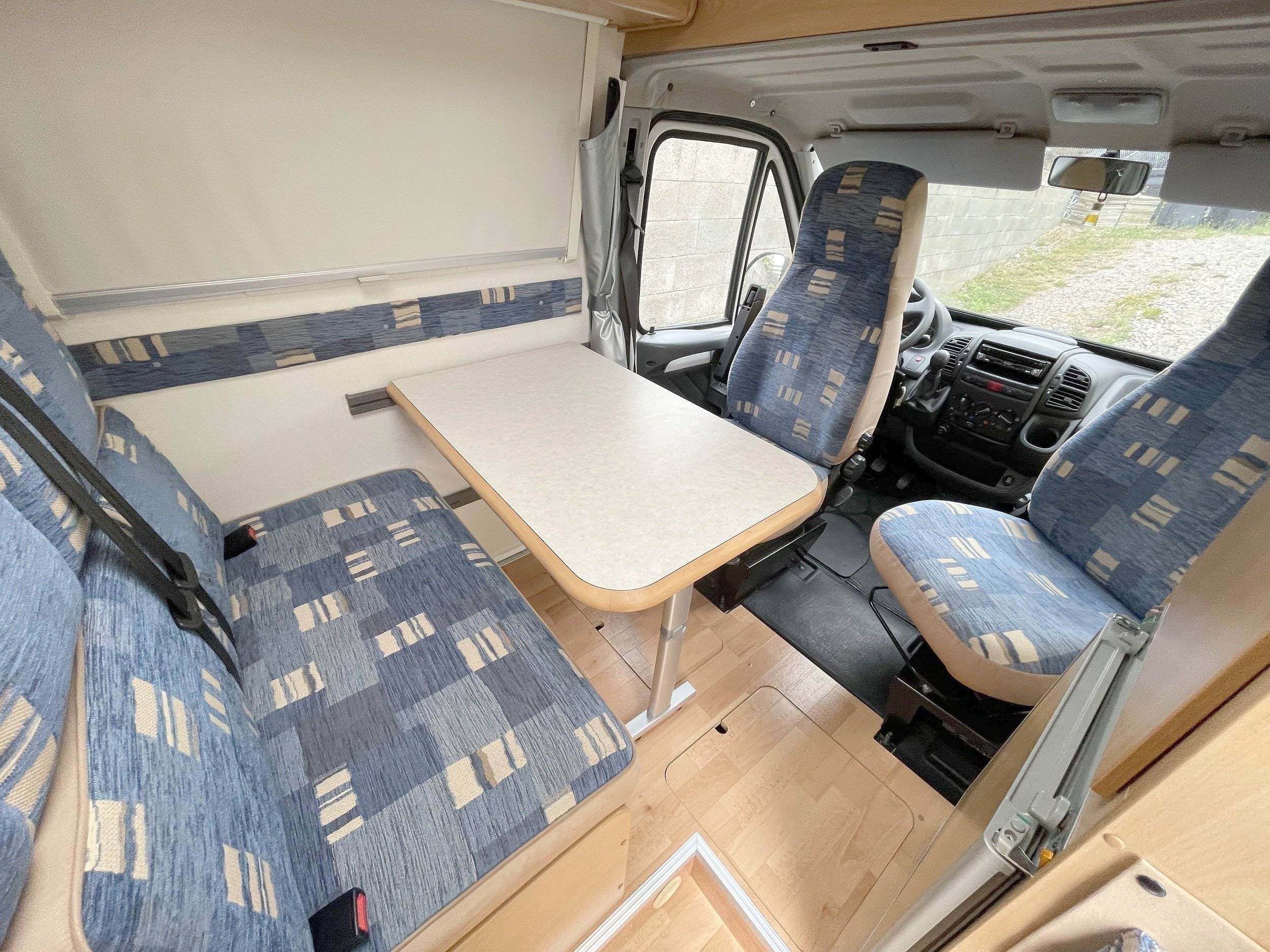 Menjador Fiat FIAT Ducato 2,8 127 - Yescapa