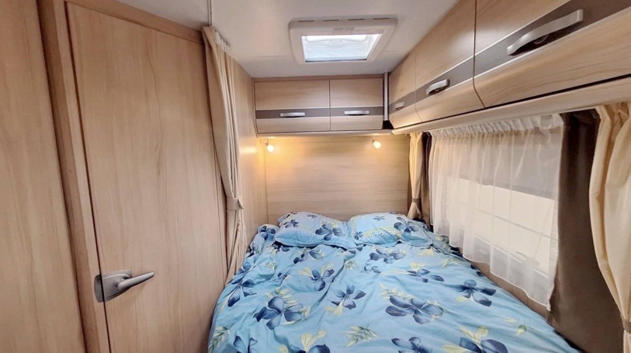 Letti Fiat Ducato 2,3 l 130 ch - Yescapa