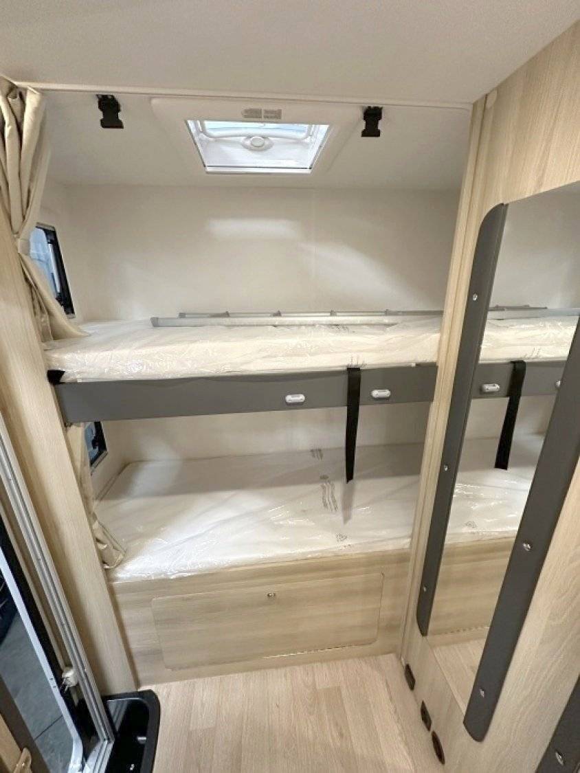 Berth Fiat FIAT DUCATO - Yescapa