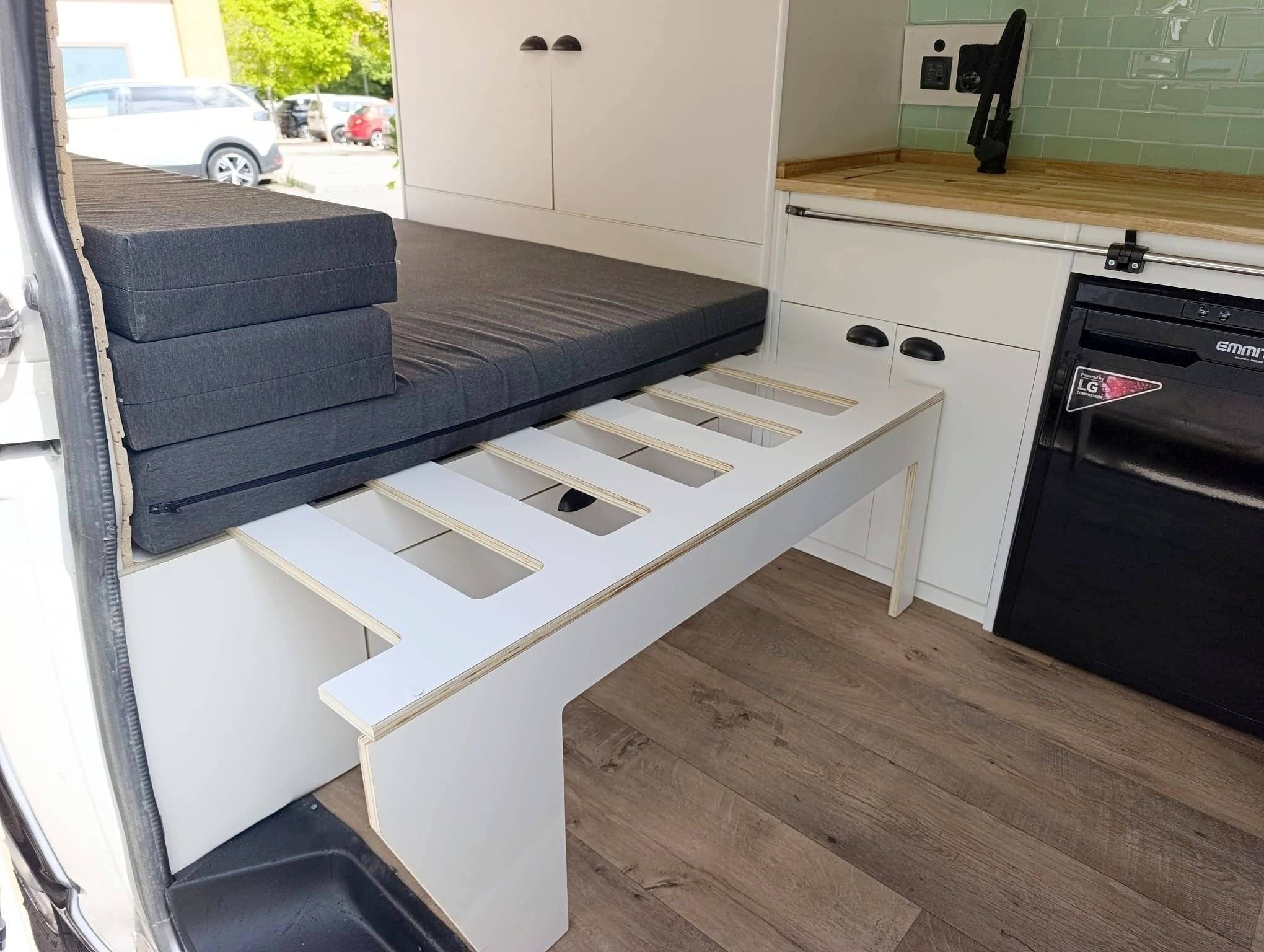 Adria 4 Twin