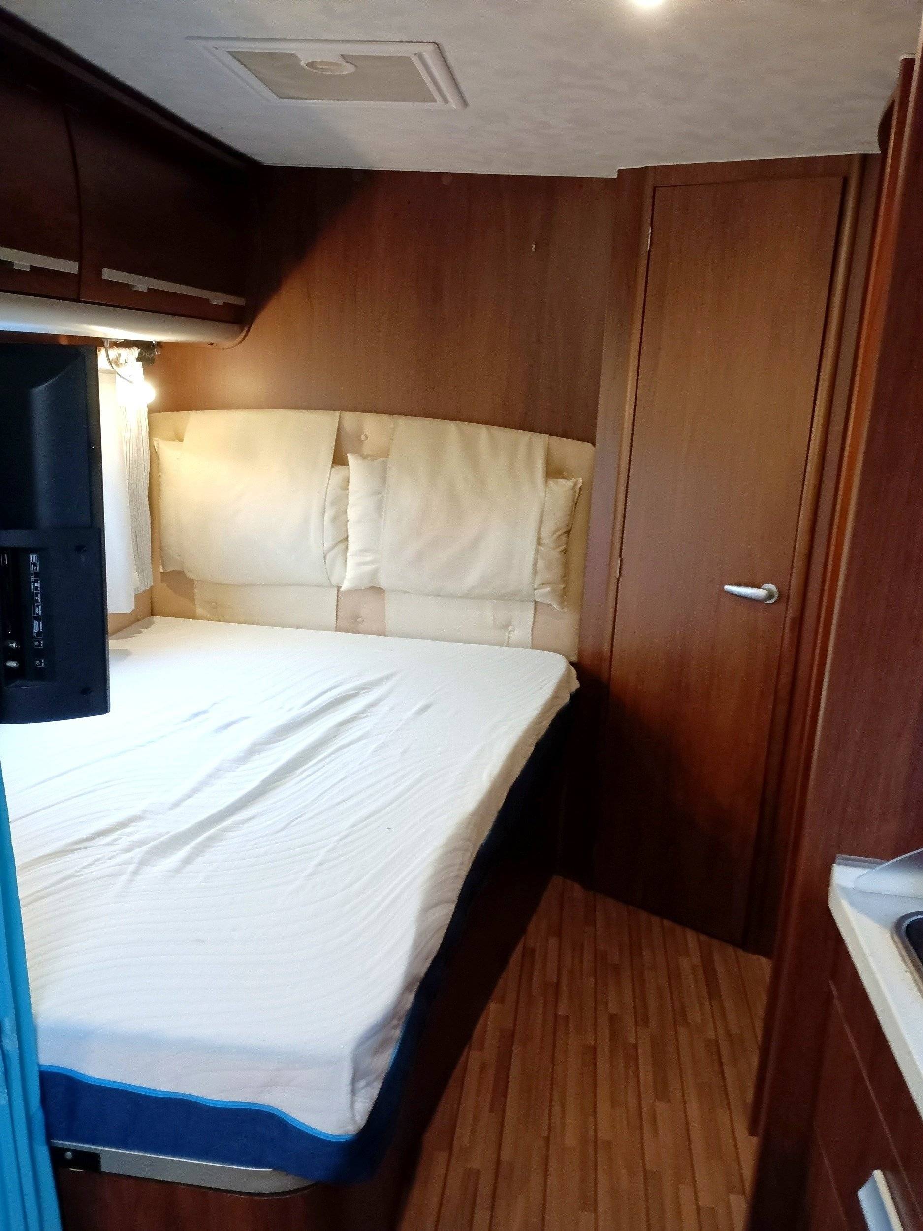 Berth Fiat 2,3 l 130 ch - Yescapa