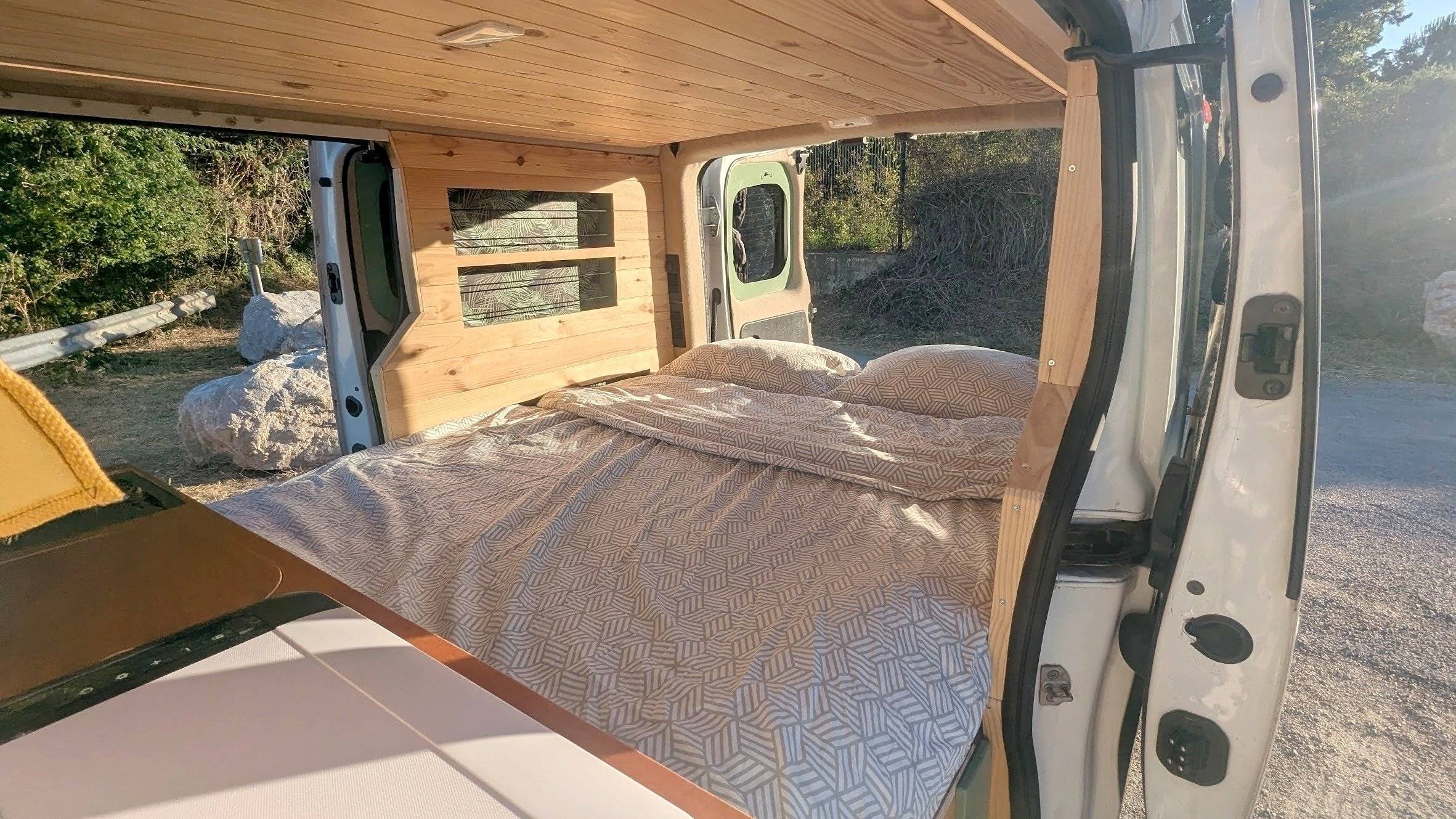 Letti Opel Opel Vivaro L1H1 - Yescapa