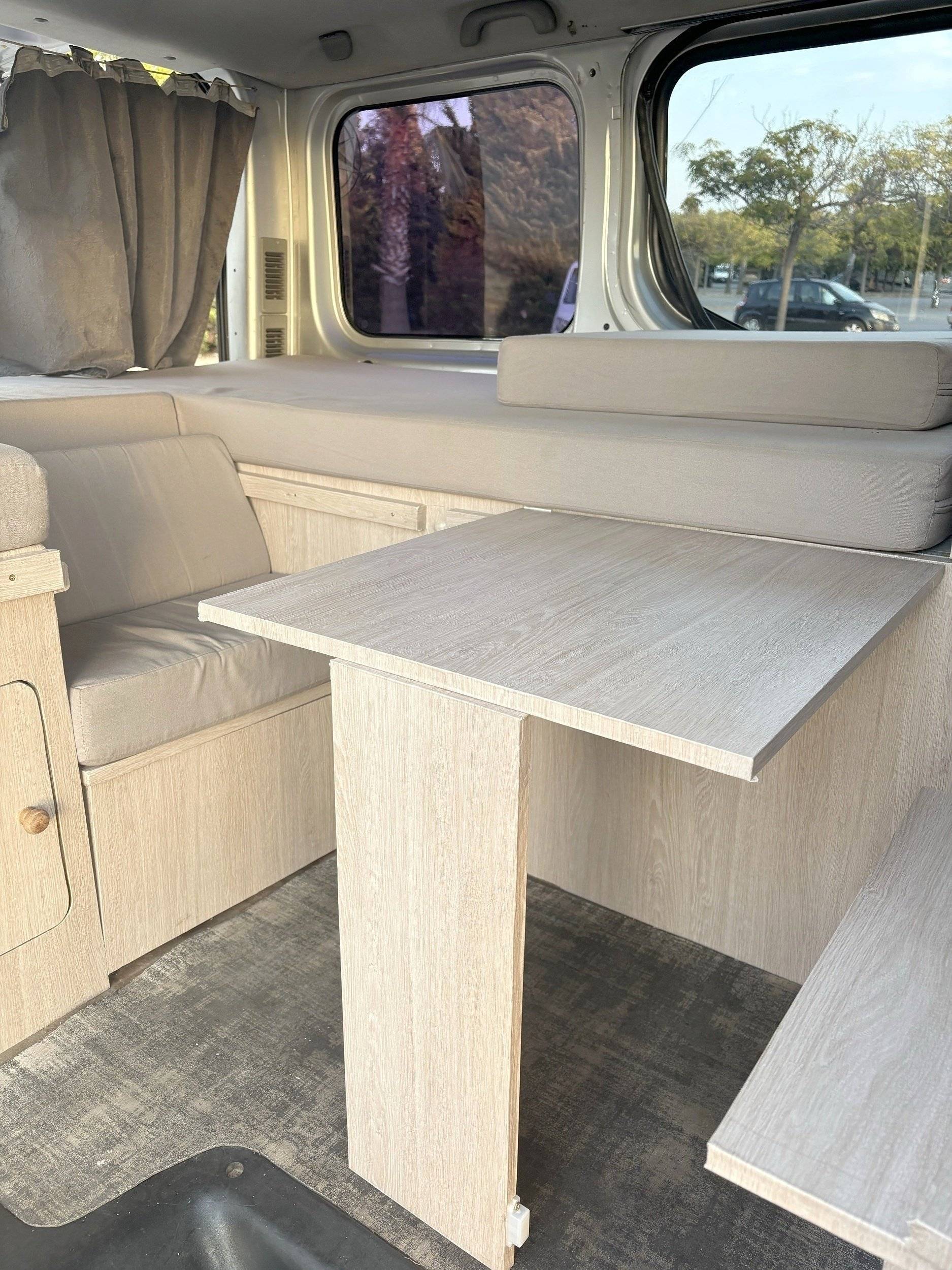 Dinette Renault - Yescapa