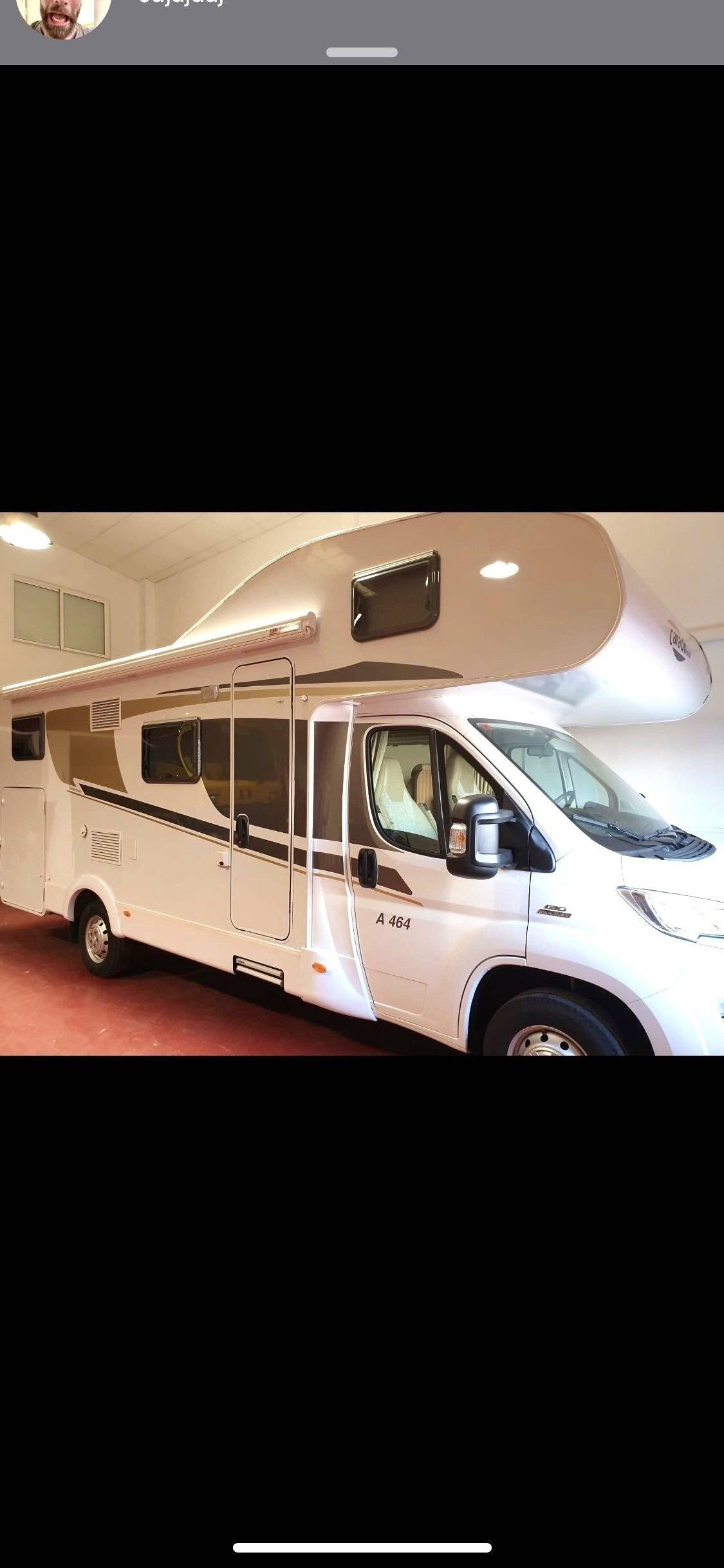 Vue avant de 3/4 Fiat Fiat - Yescapa