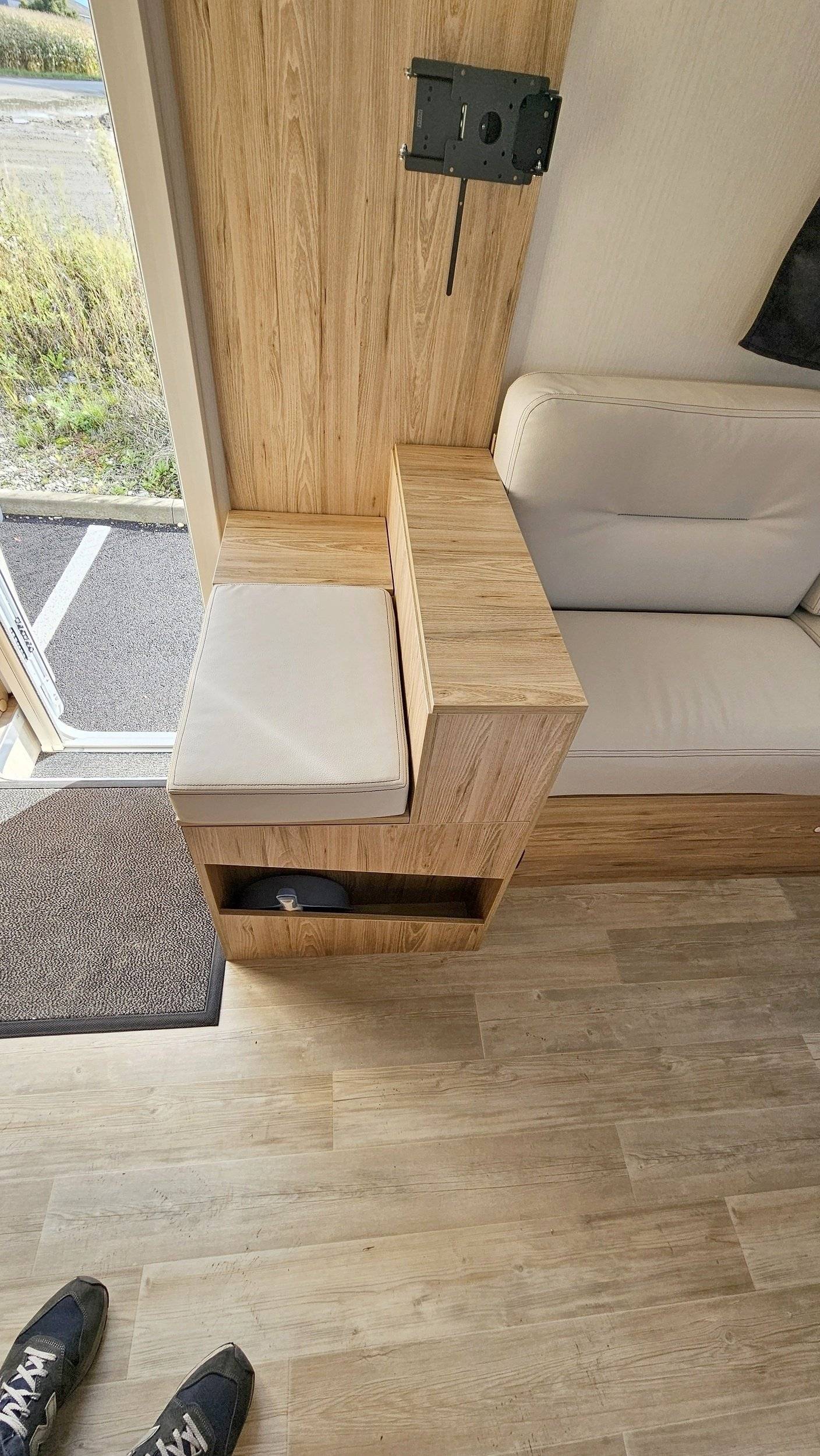 Bavaria BAVARIA T696U