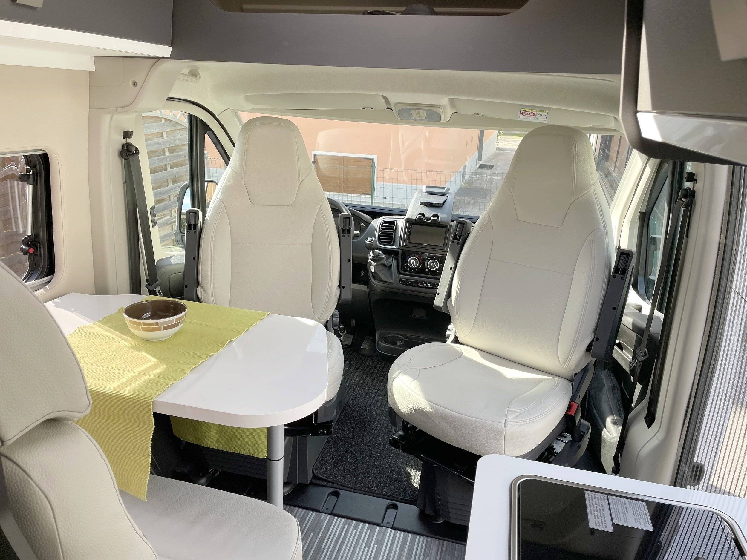 Menfys 3 Maxi McLouis