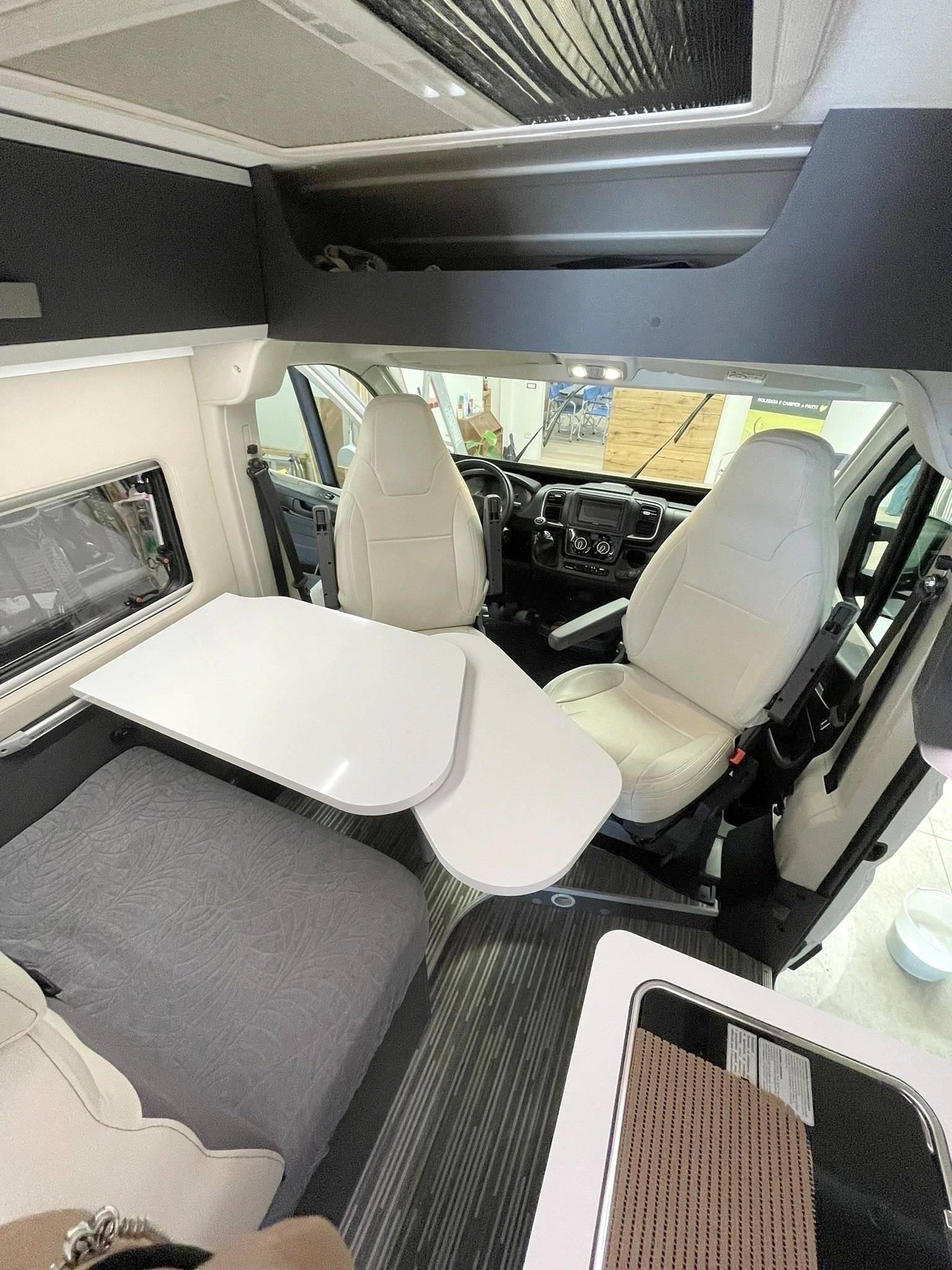 Menfys 3 Maxi McLouis