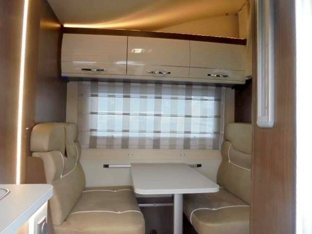 Continental 790M Transit 2,0 l 130 ch