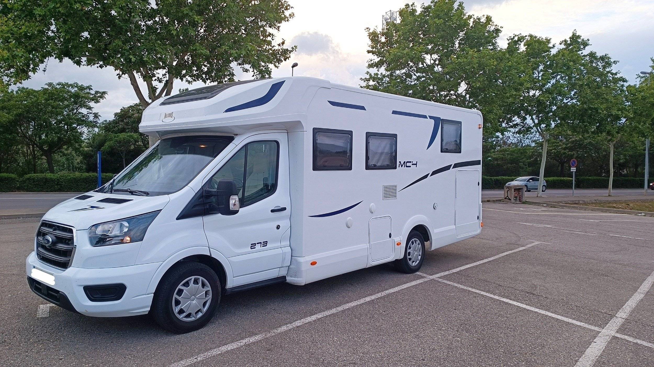 Front view from 3/4 Ford Transit - Yescapa
