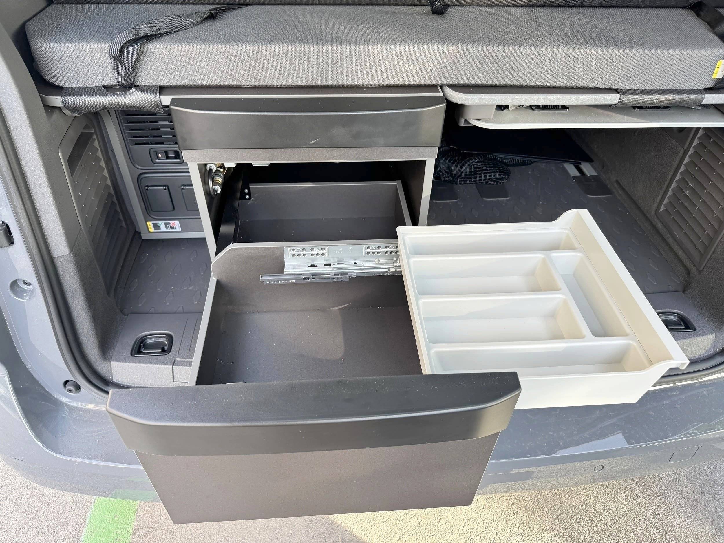 Camper Track Van