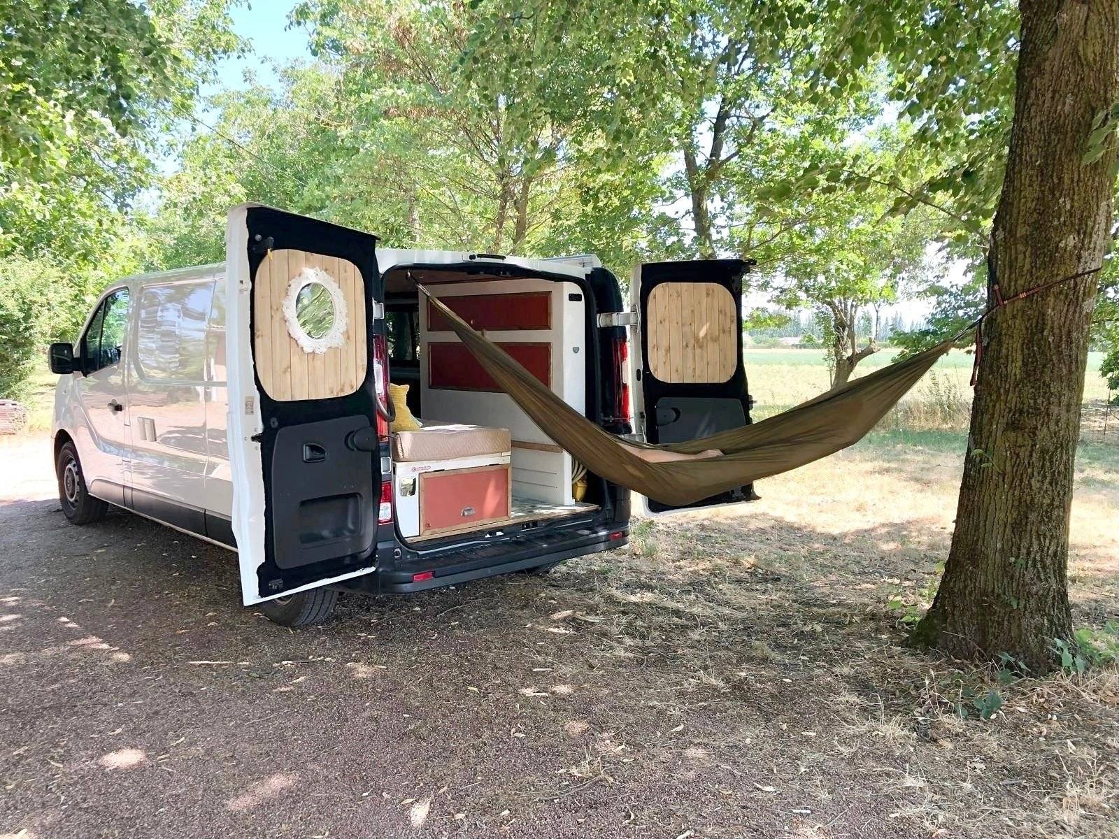 Renault Trafic 2L grand confort 145cv