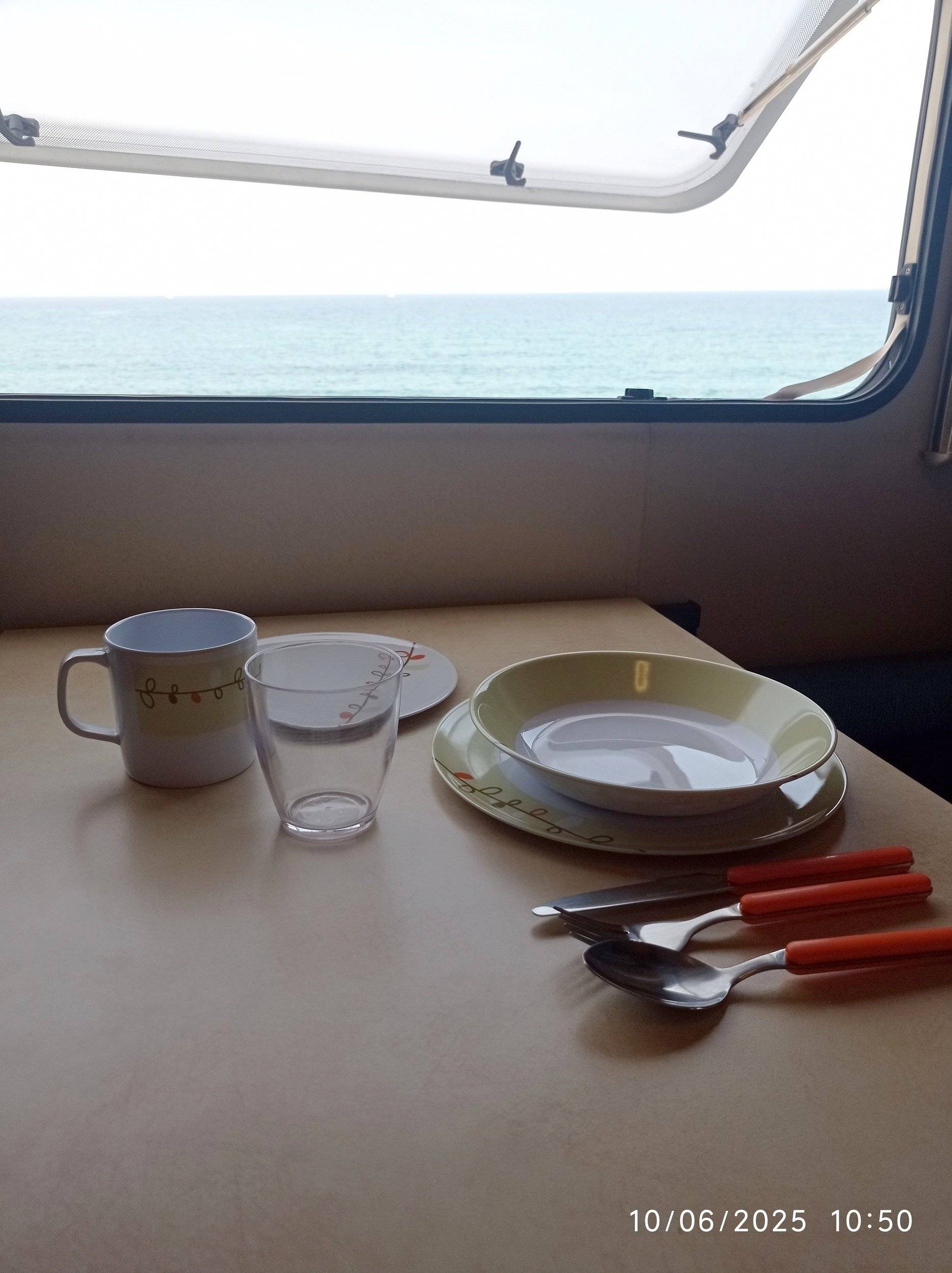 Genesis 33 FORD TRANSIT