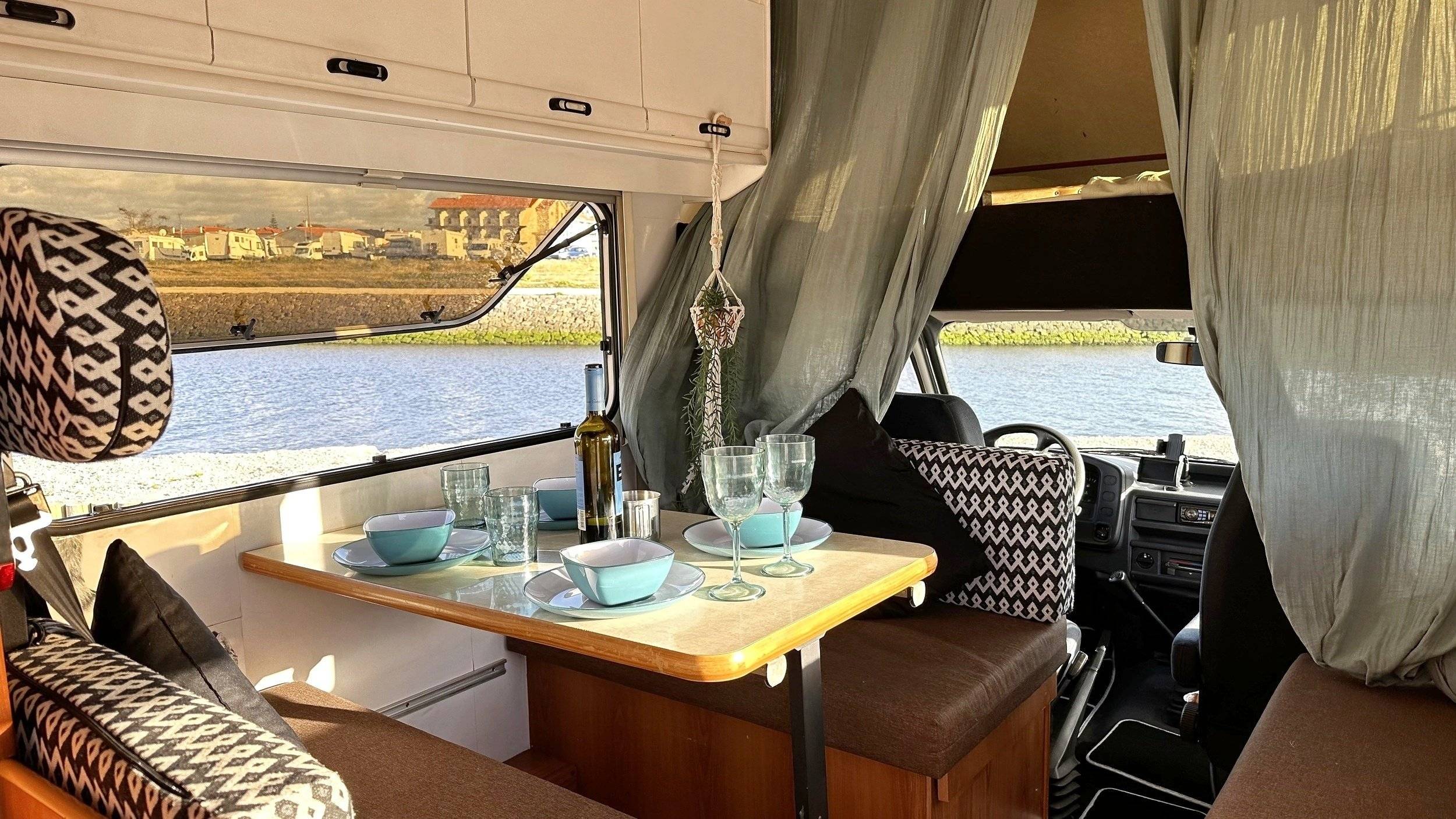 Elnagh Ford Transit Eddehs 120