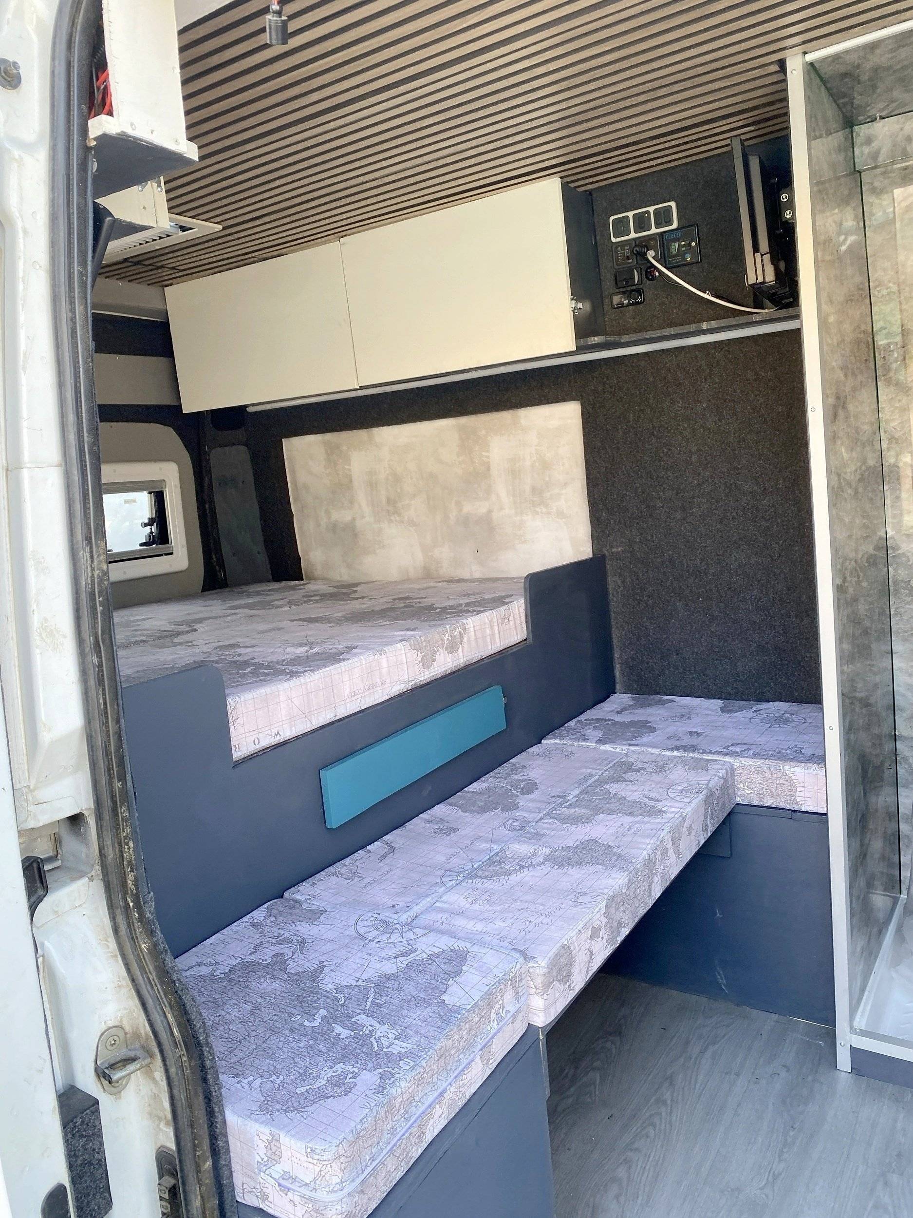 Berth Citroën Jumper 2,0 l 110 ch - Yescapa