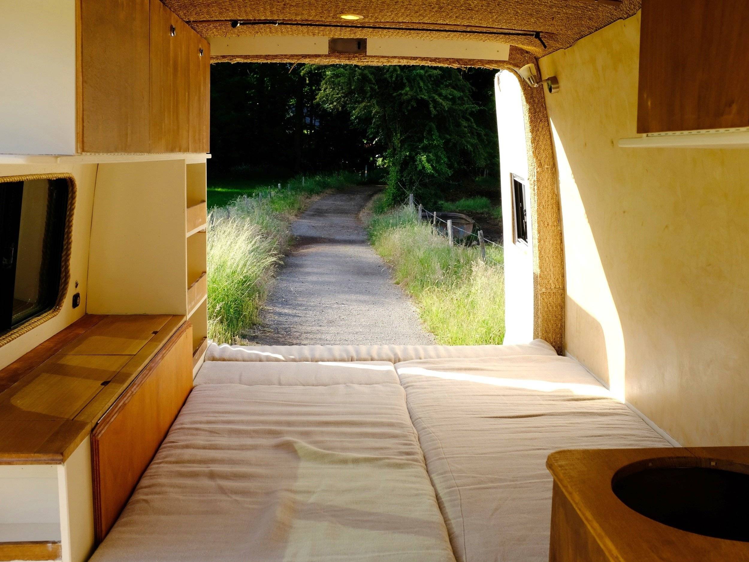 Couchages Mercedes Sprinter 315 CDI - 150 ch - Yescapa