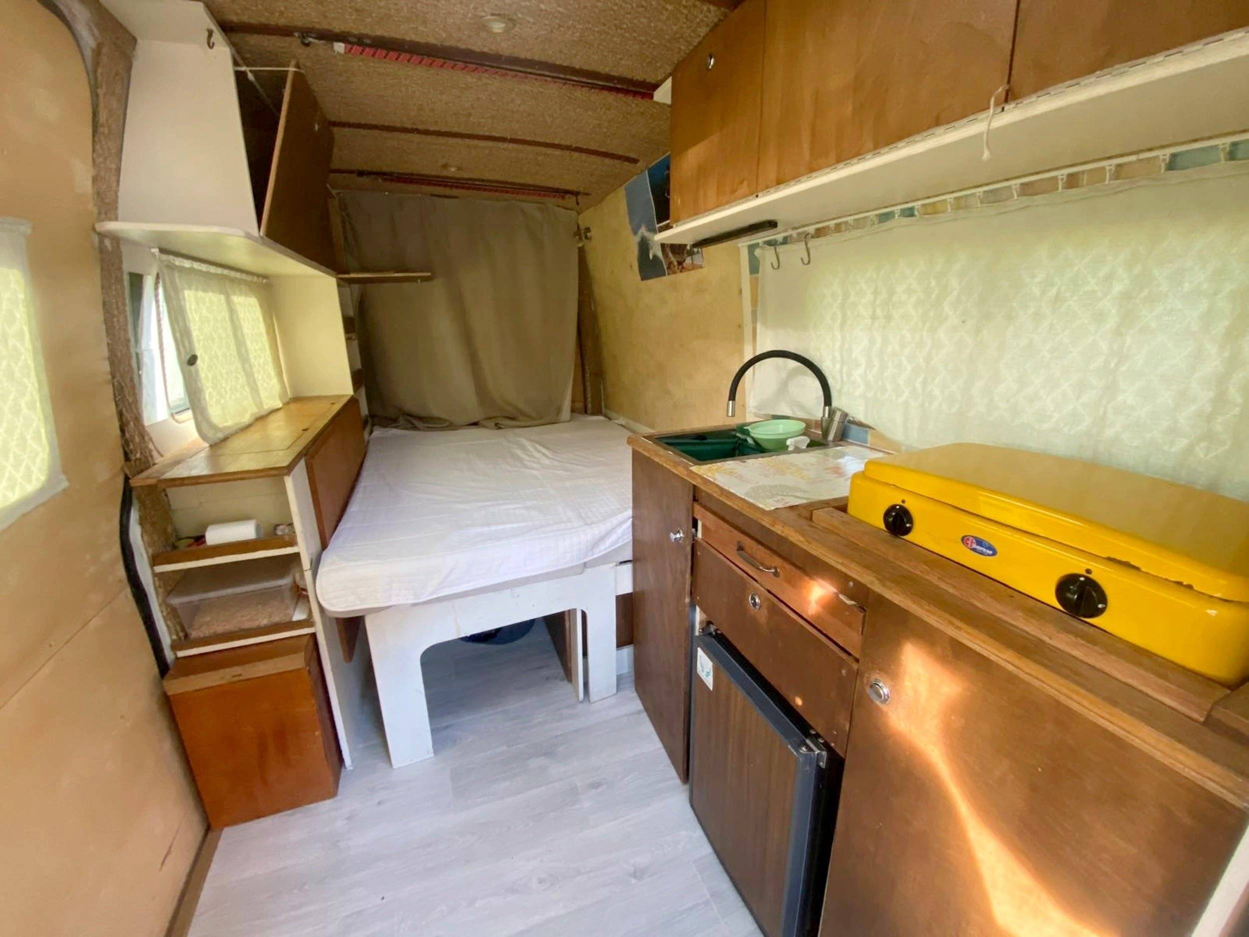 Schlafplätze Mercedes Sprinter 315 CDI - 150 ch - Yescapa