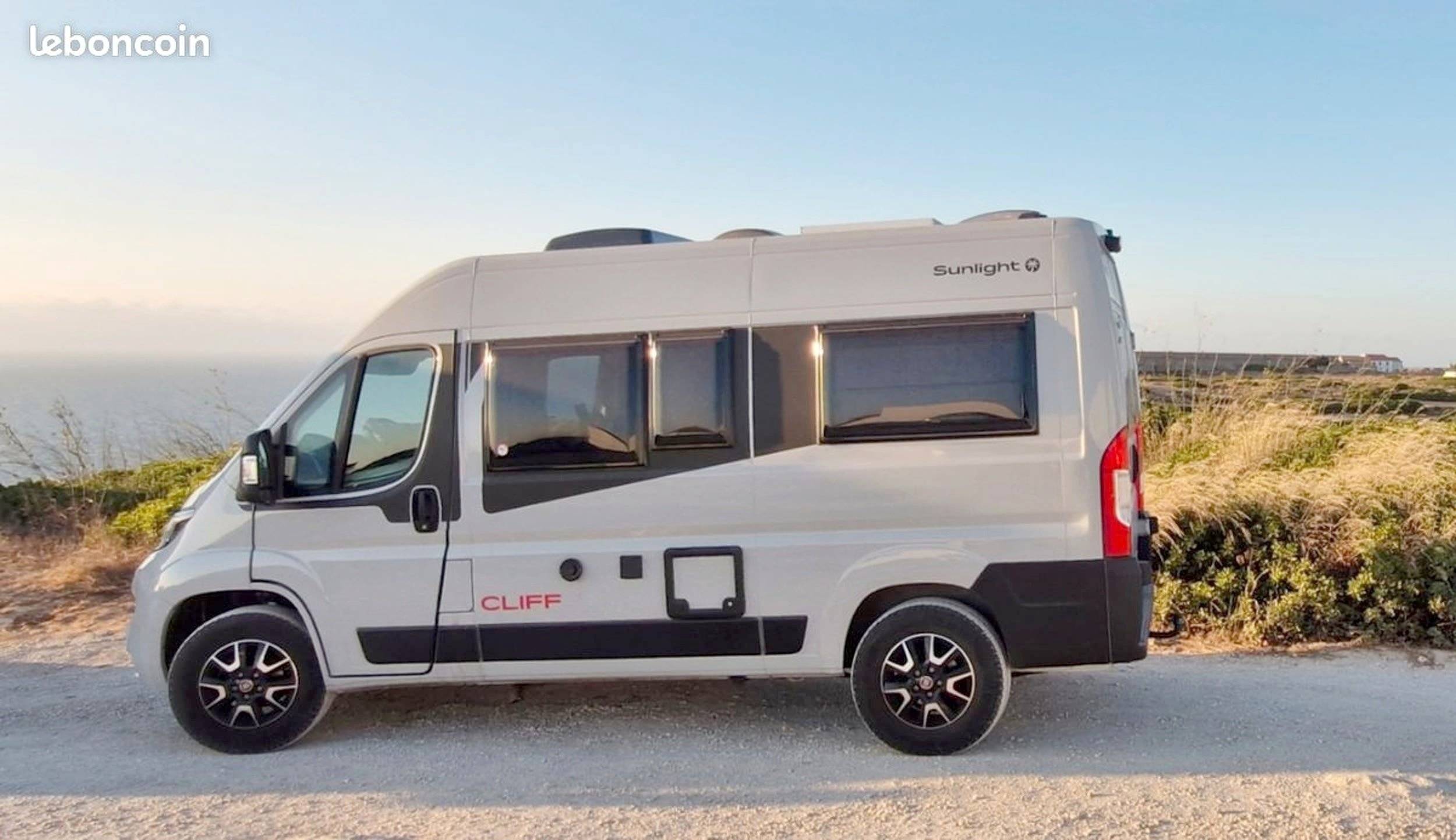 Front view from 3/4 Fiat Fiat ducato - Yescapa