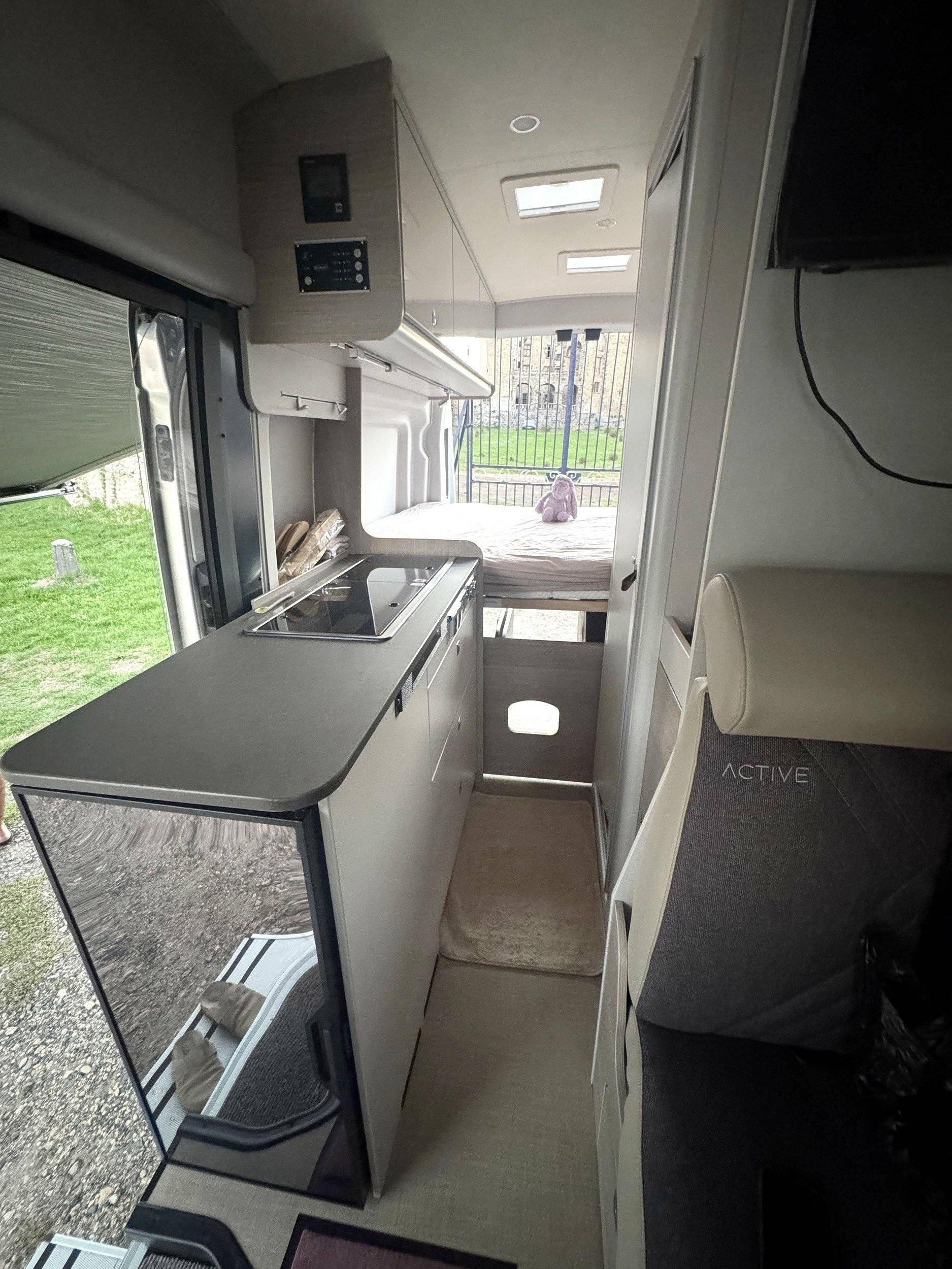 Kitchen Ford Transit 2,0 l 130 ch - Yescapa