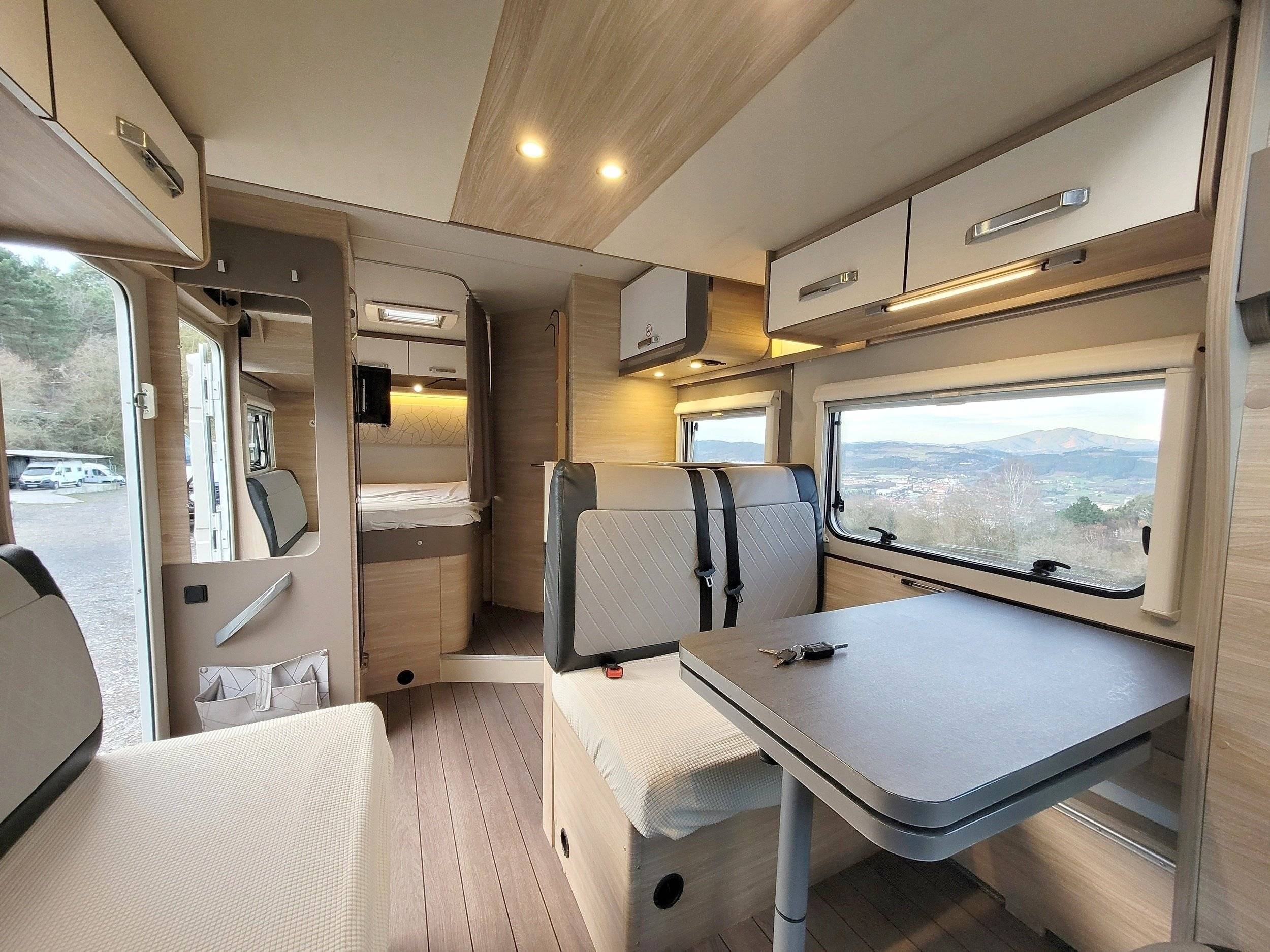 Weinsberg Carasuite 650